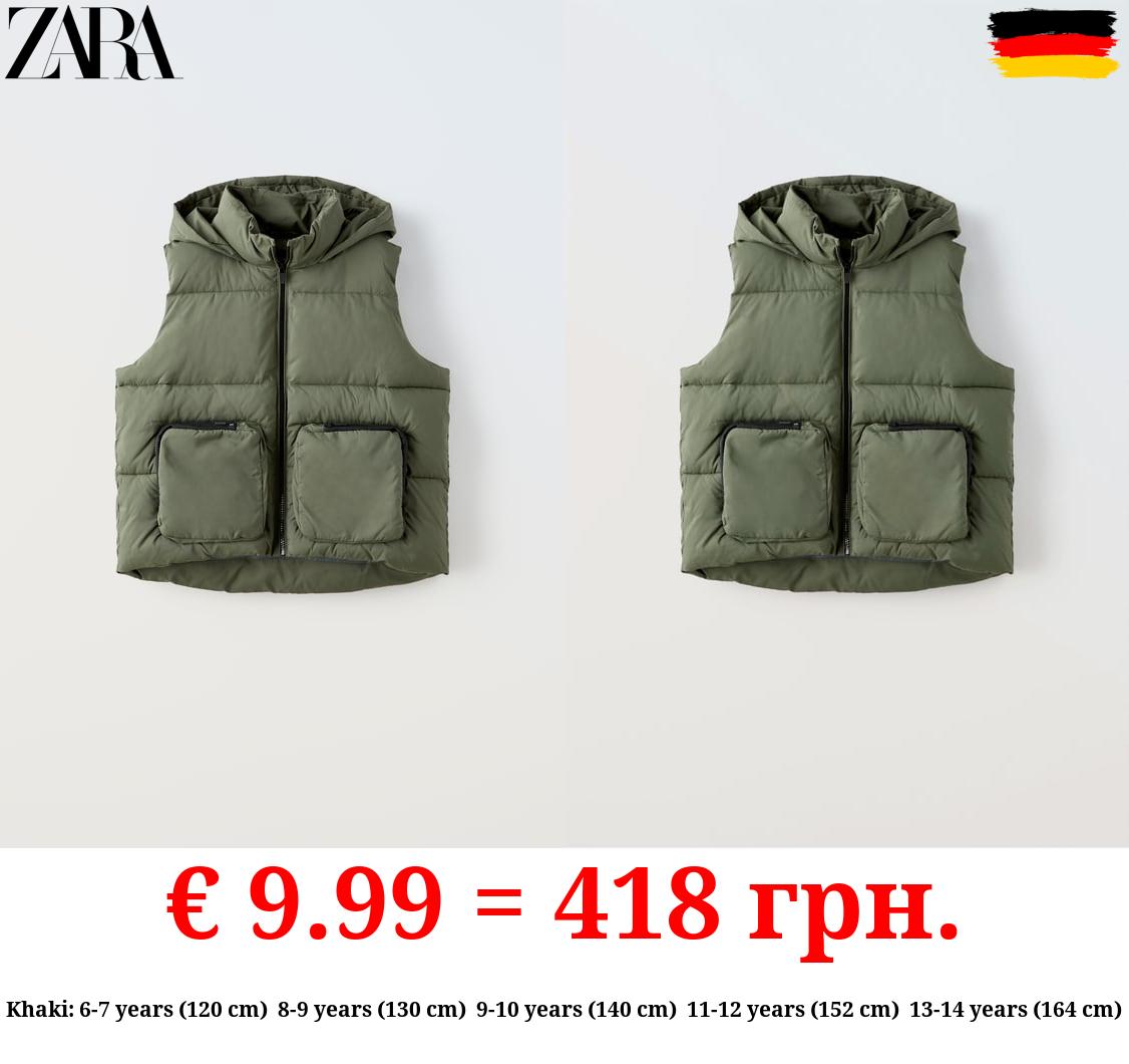 GILET WITH POCKETS AND ZIP