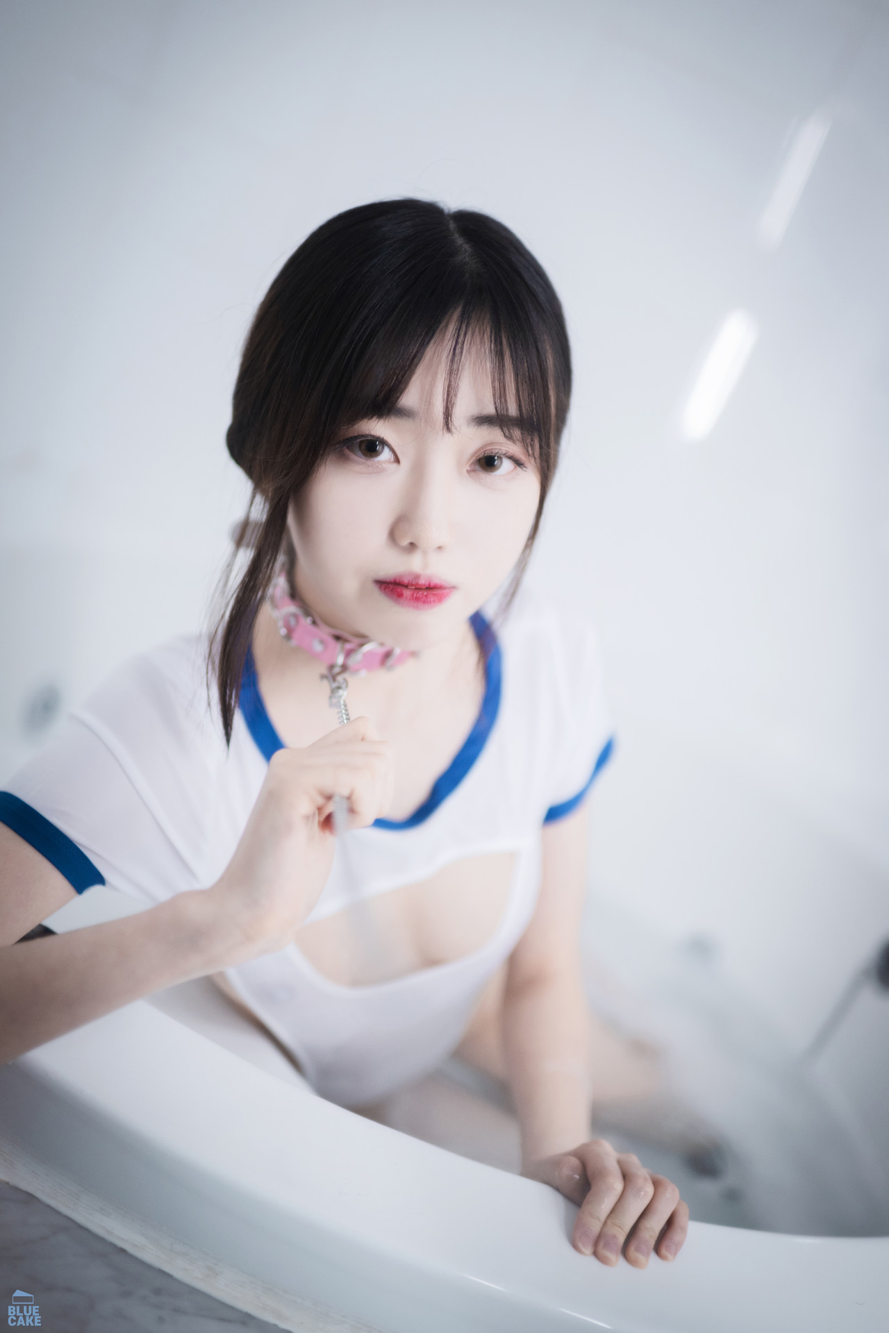 Kim Ji-Won 김지원, [BLUECAKE] White One + RED.Ver - Set.01 13