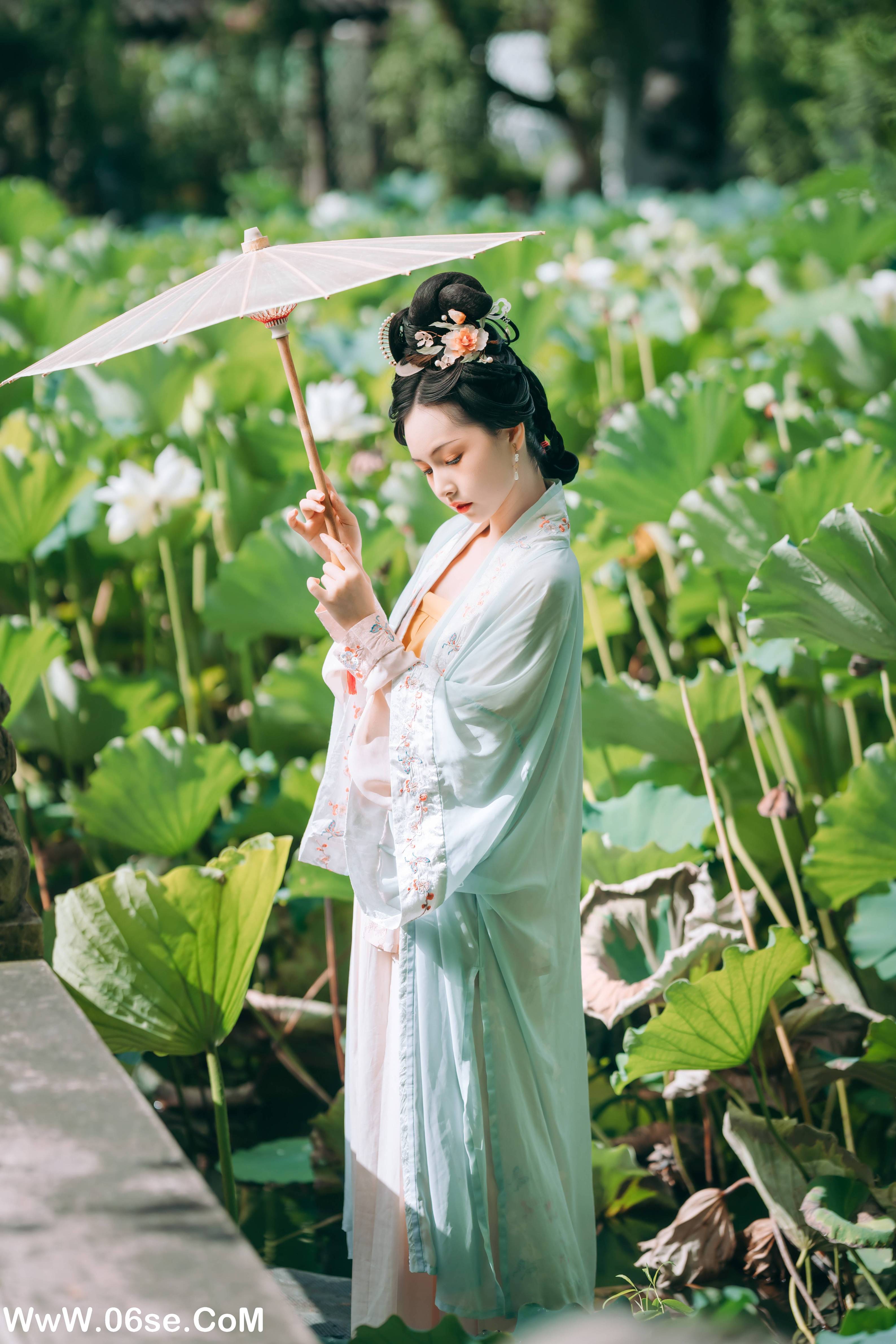 图片[33]-[YITUYU艺图语]2022.10.28 游园惊梦 兔子Zzz不吃胡萝卜&黄舒绮_suki[32+1P／145MB]-六色网