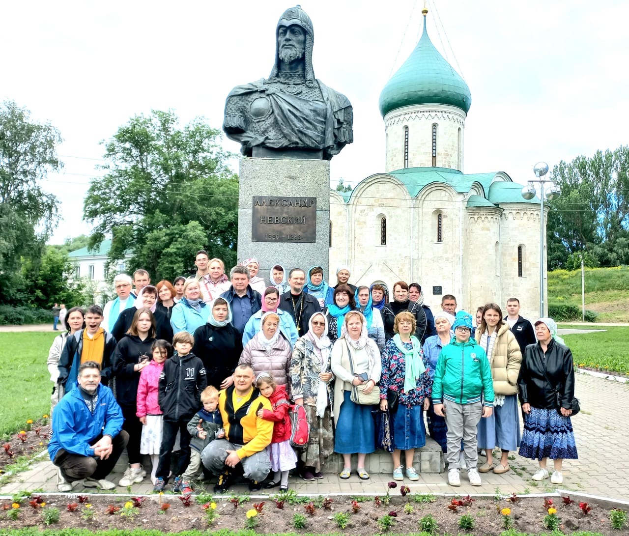 Погода 10 переславль. Переславль Залесский Корнильевская Церковь. Крестный ход на Никитский источник Переславль-Залесский. Соколка Переславль Залесский. Переяславль-Залесское для детей.