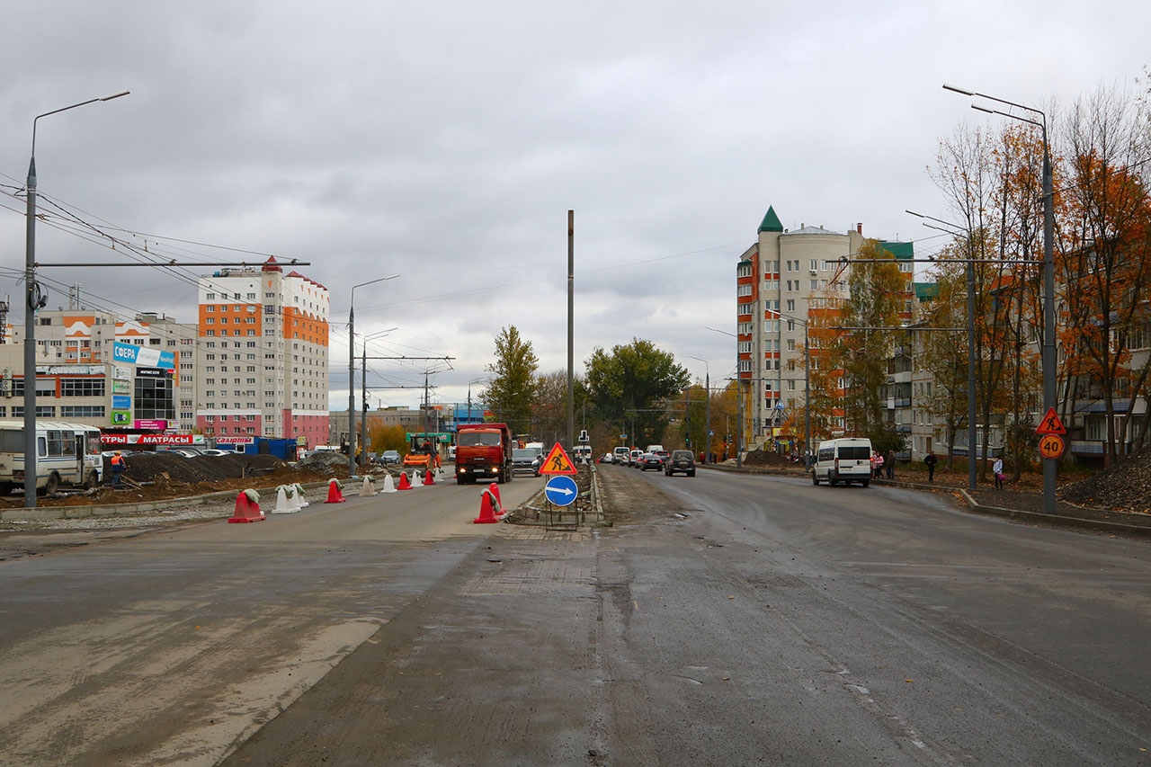 Ново советская. Фото сверху авторынок Фокинский район. Видеосъемка Фокинского района с квадрокоптера.