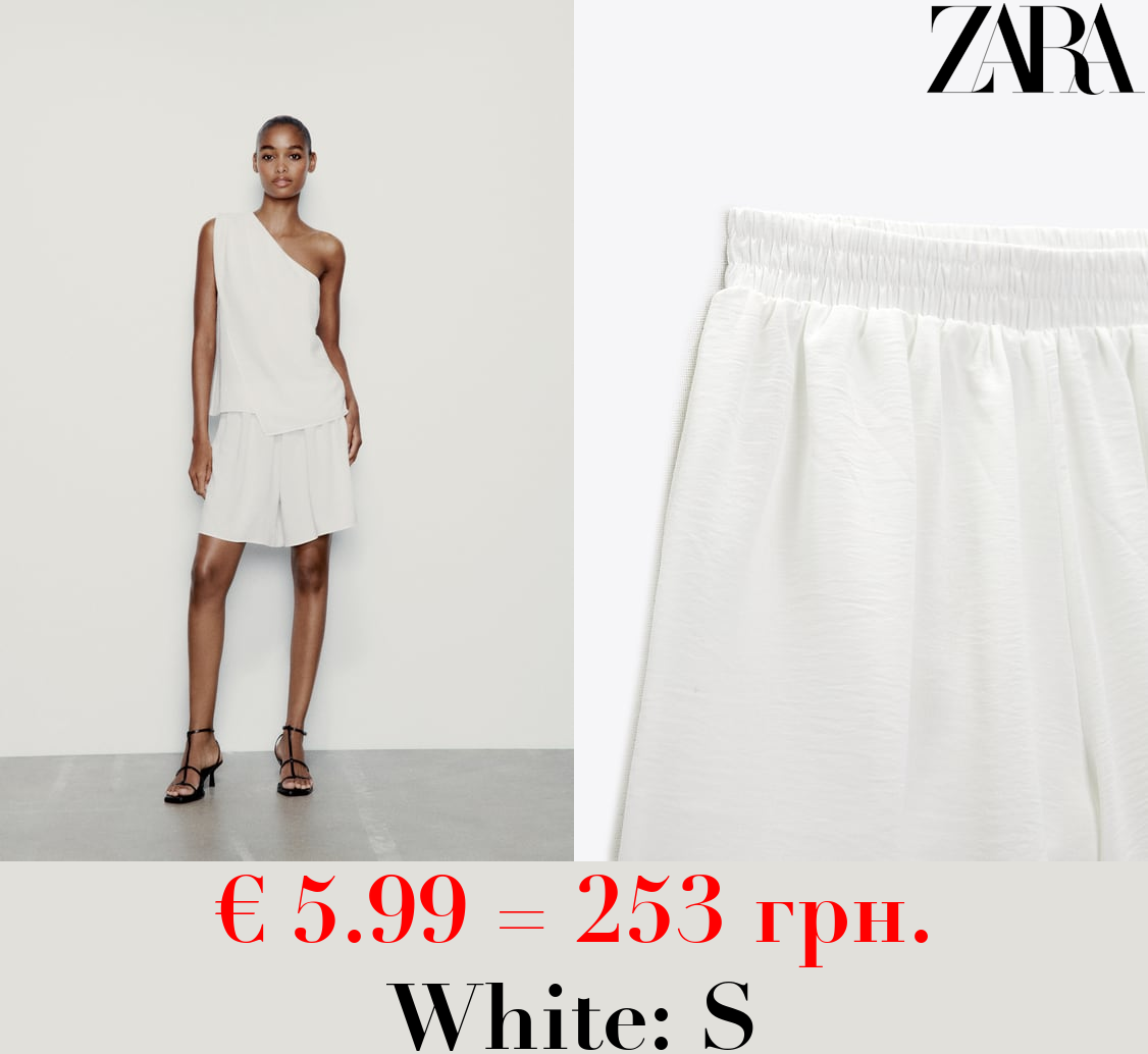 LOOSE-FITTING SHORTS