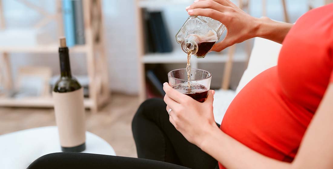 Беременность и алкоголь: ученые выяснили, как спиртное влияет на мозг будущего ребенка