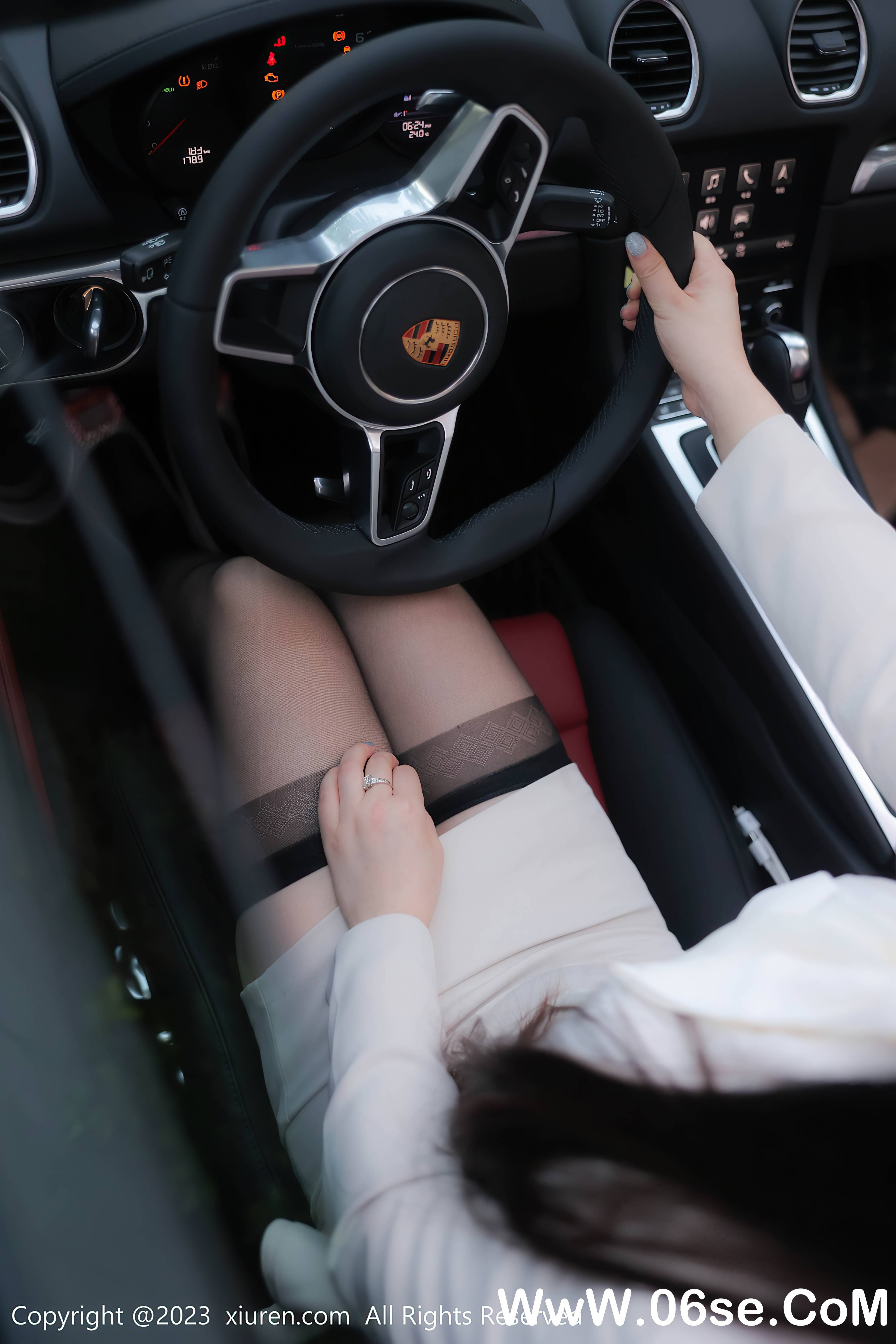 图片[11]-[XiuRen秀人网] 2023.06.08 NO.6879 诗诗kiki-六色网