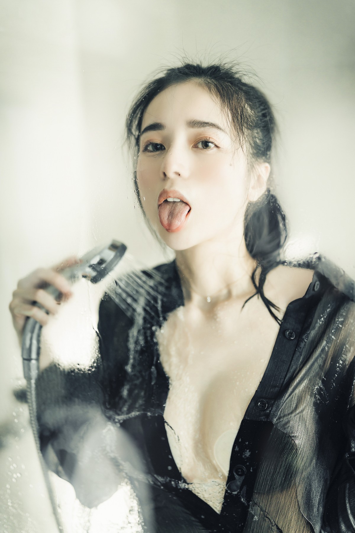 JVID精品 🔞仙仙辰 透明罩衫 透明駱駝蹄內褲 濕潤黑絲 我的女友 這次有點色😈有點甜 Set.02 36