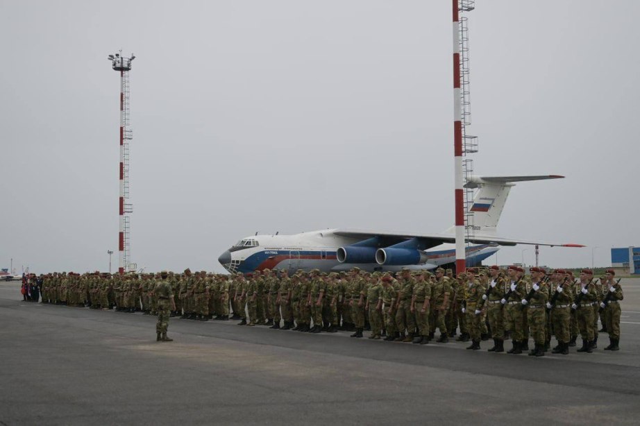 Военный борт с личным составом Восточного округа войск национальной гвардии РФ прибыл в Хабаровск