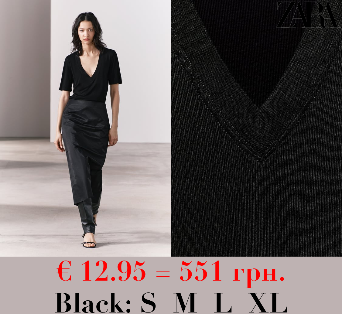 FLOWING V-NECK T-SHIRT