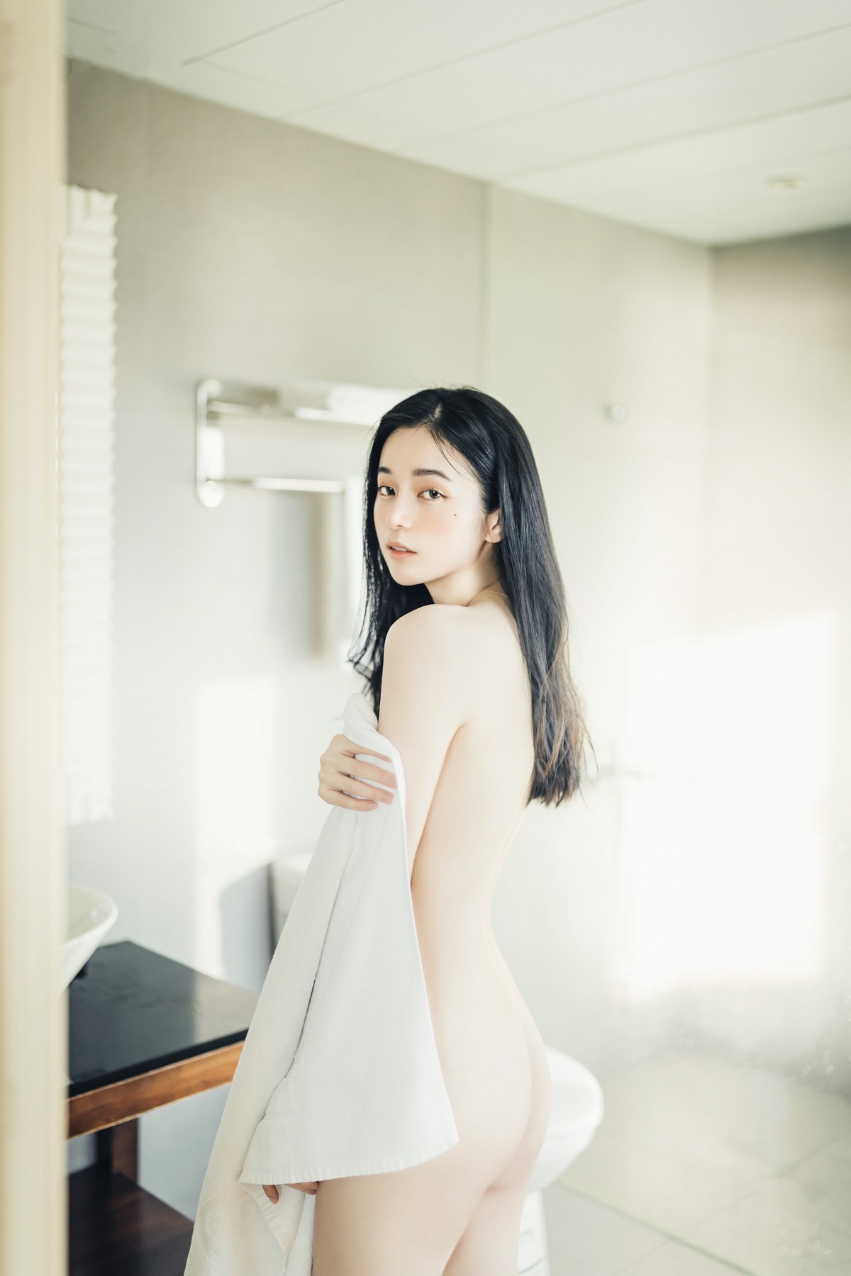 JVID精品 🔞仙仙辰 透明罩衫 透明駱駝蹄內褲 濕潤黑絲 我的女友 這次有點色😈有點甜 Set.01 57