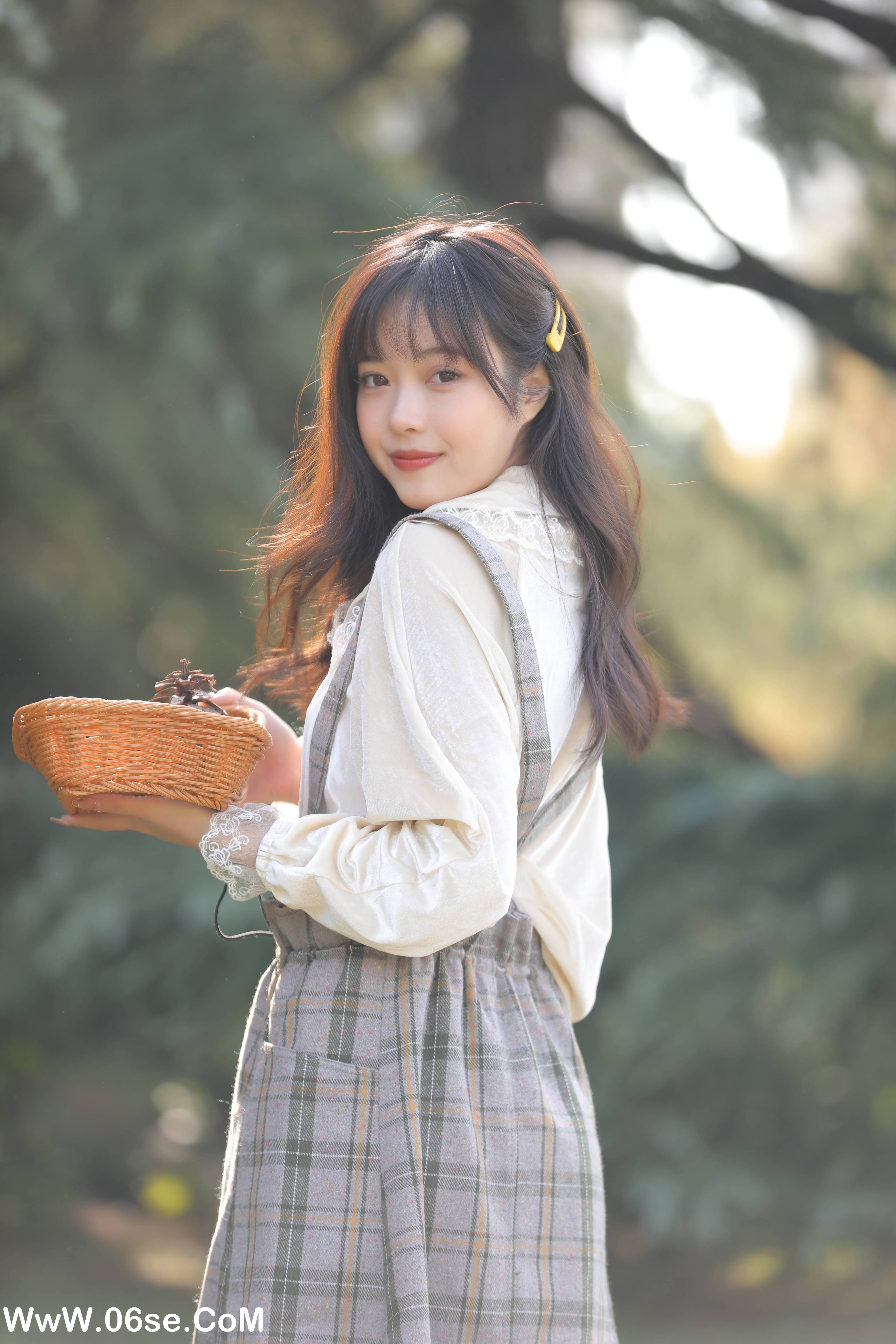 图片[20]-[YITUYU艺图语]2022.11.17 秋信 小薇人儿[34+1P／351MB]-六色网
