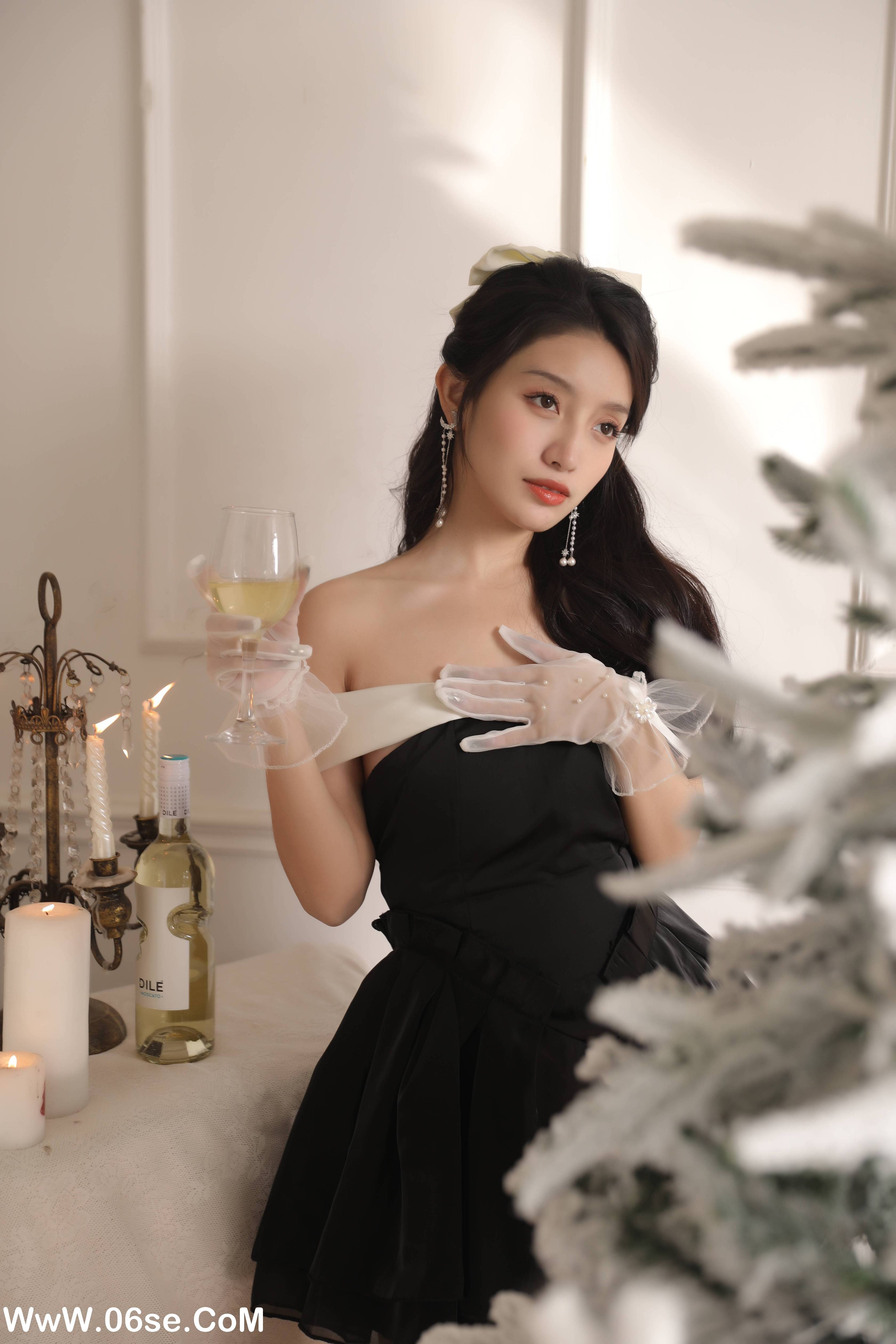 图片[30]-[YITUYU艺图语]2022.12.08 千金圣诞 柠萌婧啊[35+1P／443MB]-六色网