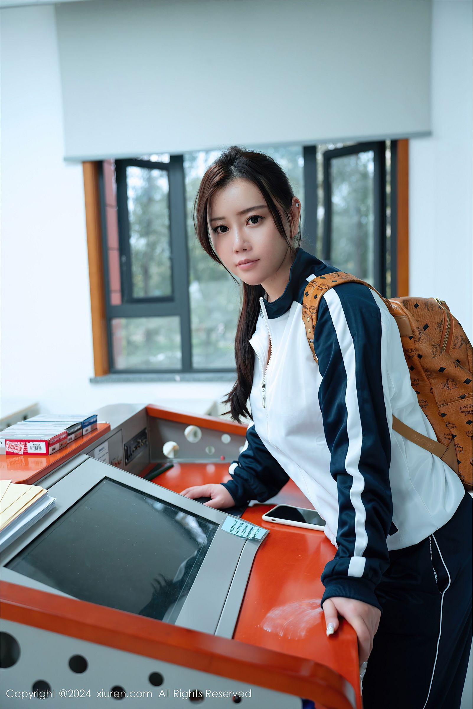 图片[2]-[XIUREN秀人网] 2024.02.21 NO.8122 王婉悠Queen-六色网