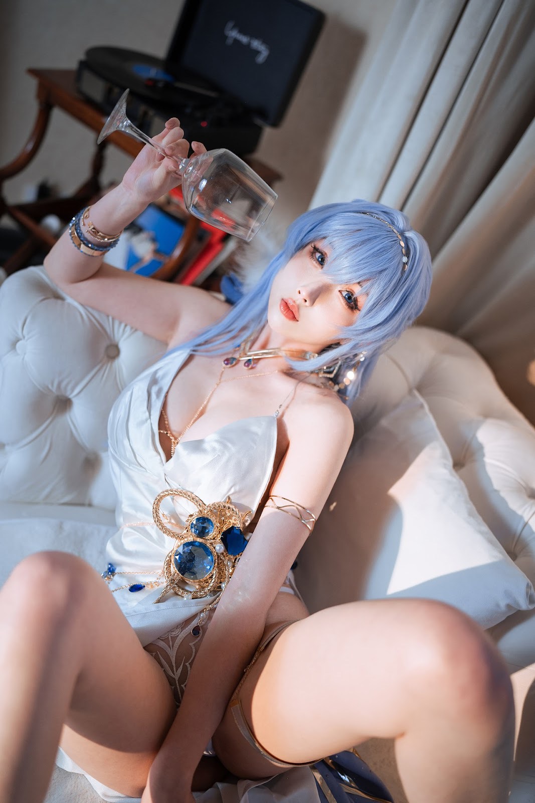 Cosplay Rioko凉凉子 海伦礼服 13
