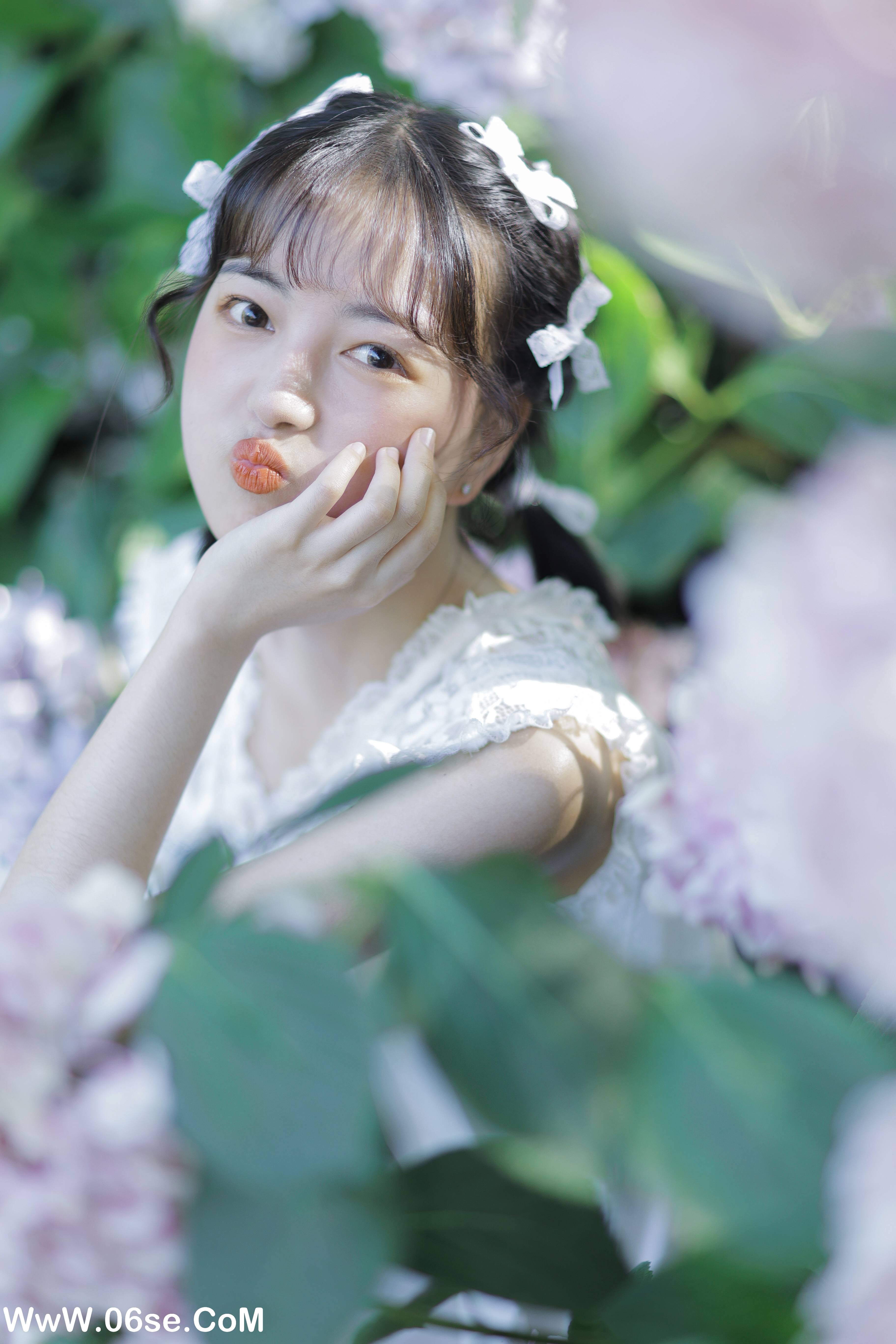 图片[19]-[YITUYU艺图语]2022.05.25 花儿与少女 欣雨[24P-204.16MB]-六色网
