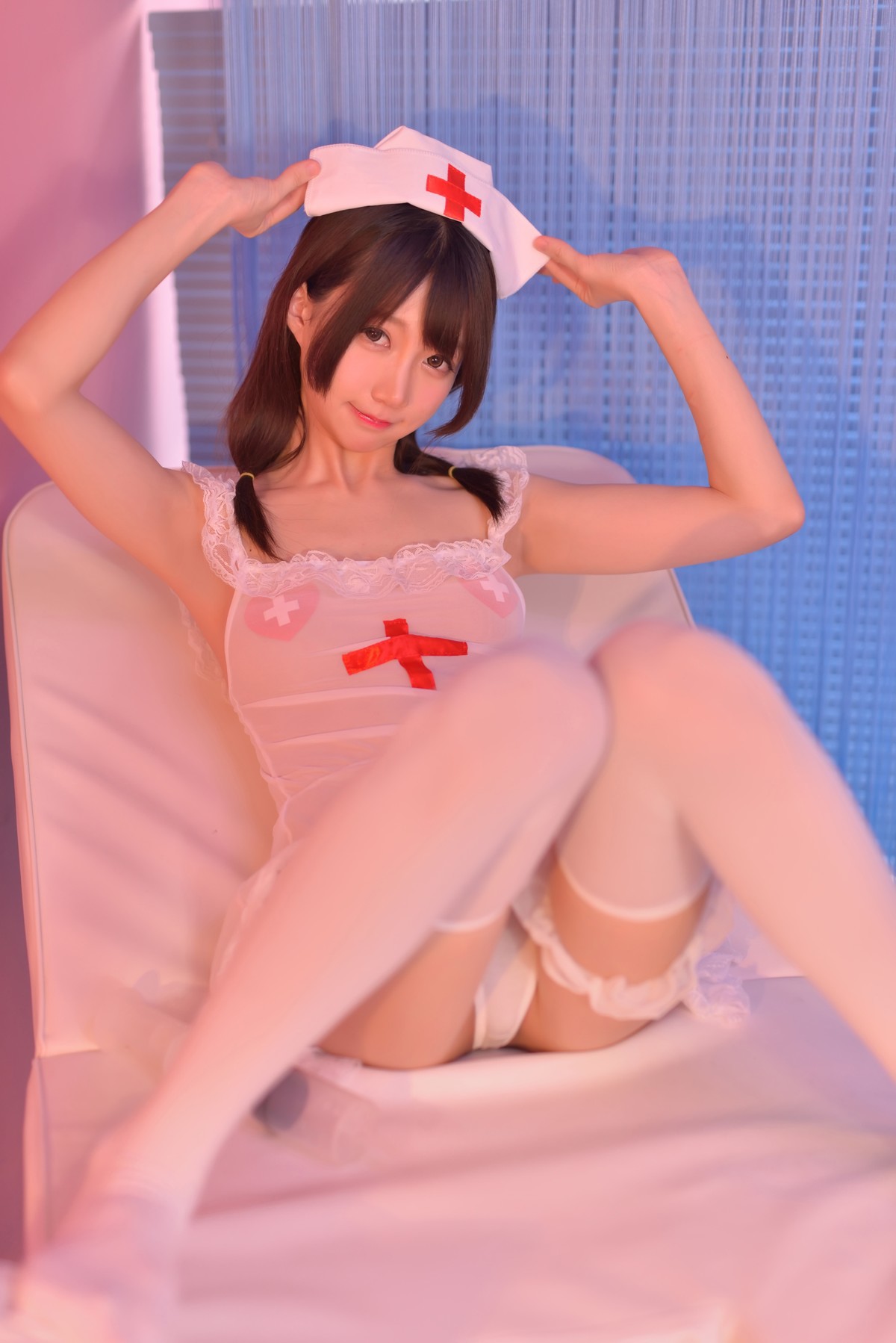 Cosplay Nagisa魔物喵 性感看护师 Set.01 25