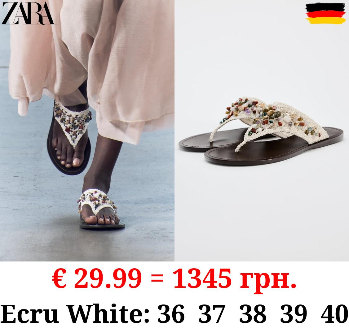 FLAT SANDALS