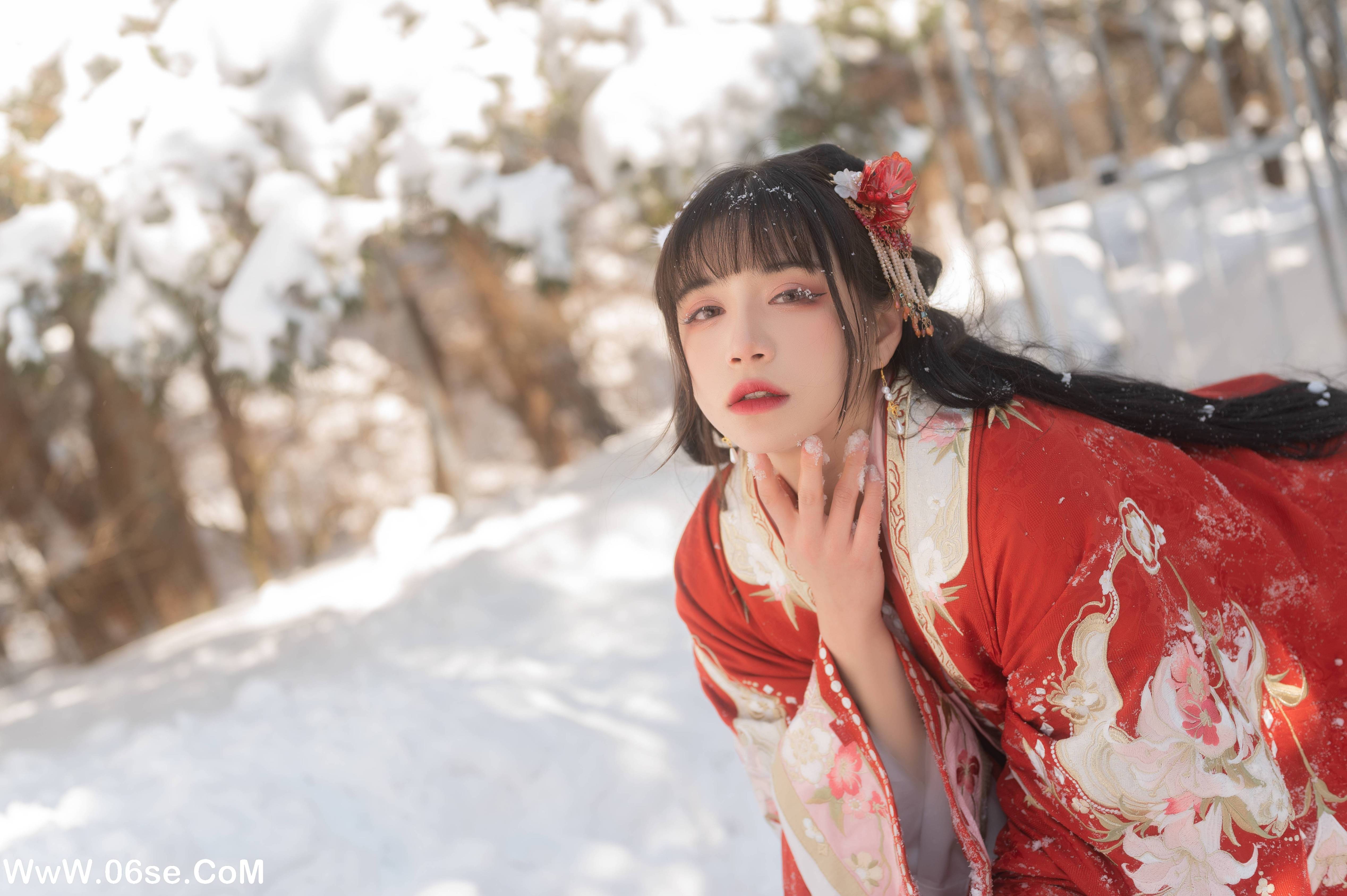 图片[13]-[YITUYU艺图语]2022.06.07 踏雪 贰加六[26P-245.78MB]-六色网