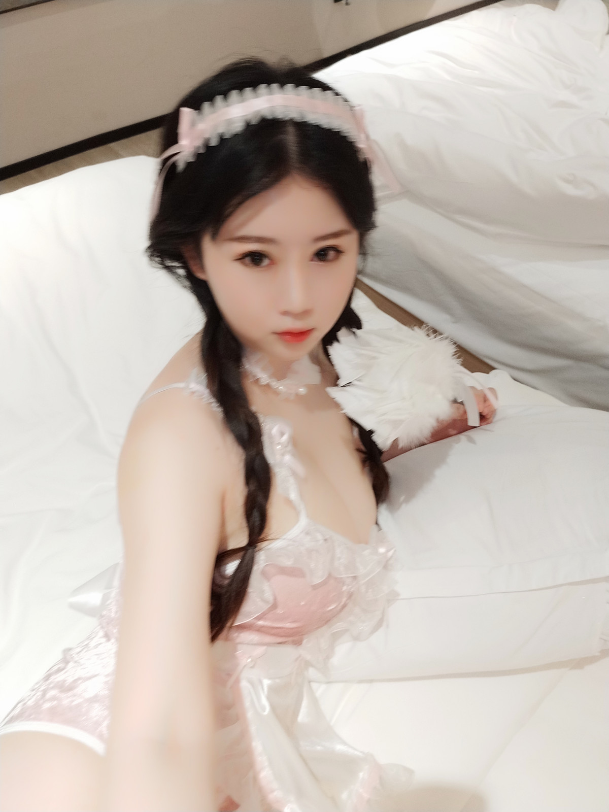 Cosplay 蜜桃少女是依酱呀 冬季女友 38