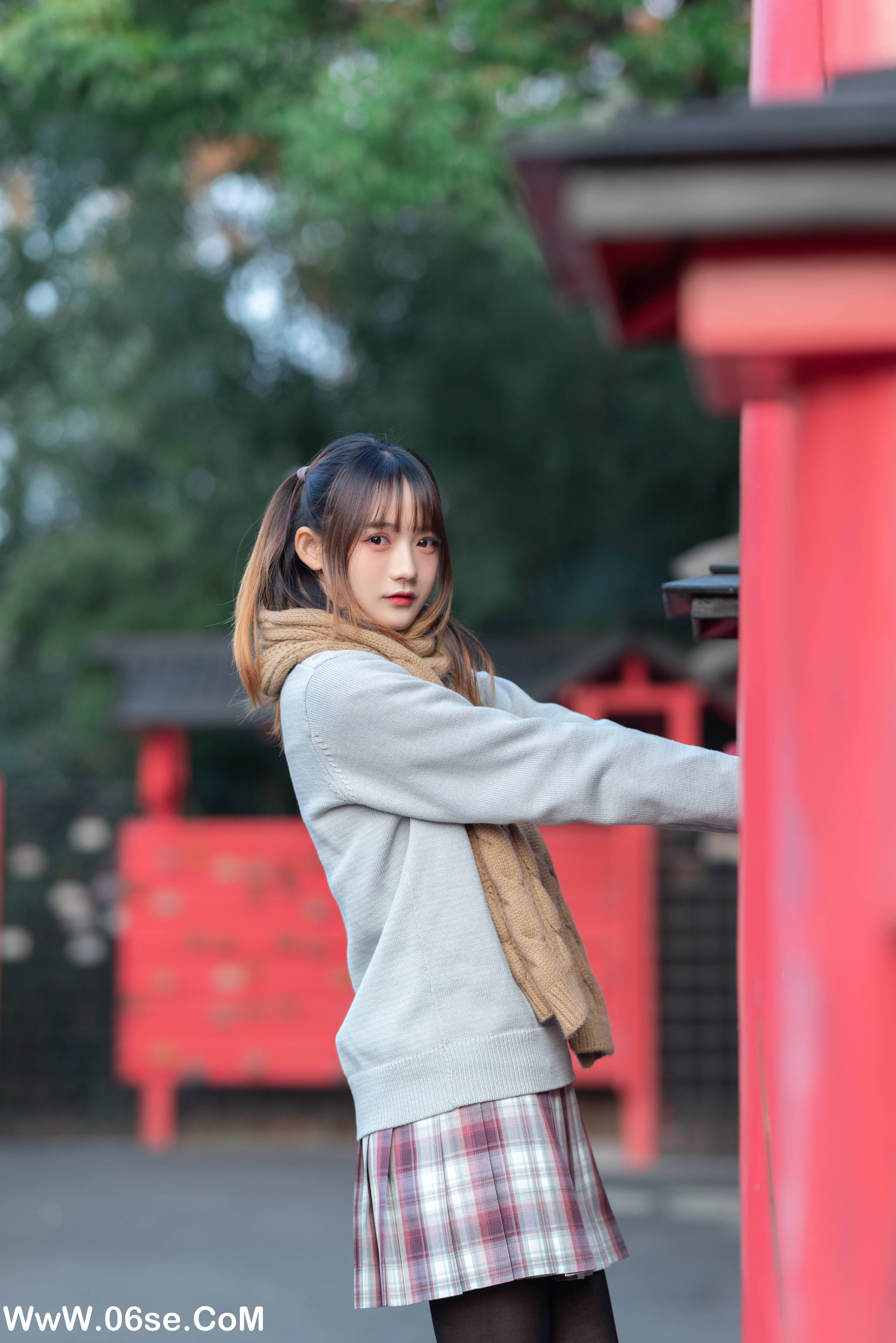 图片[26]-[YITUYU艺图语]2022.06.21 秋天的裙摆 兔子Zzz不吃胡萝卜[43P-435M]-六色网