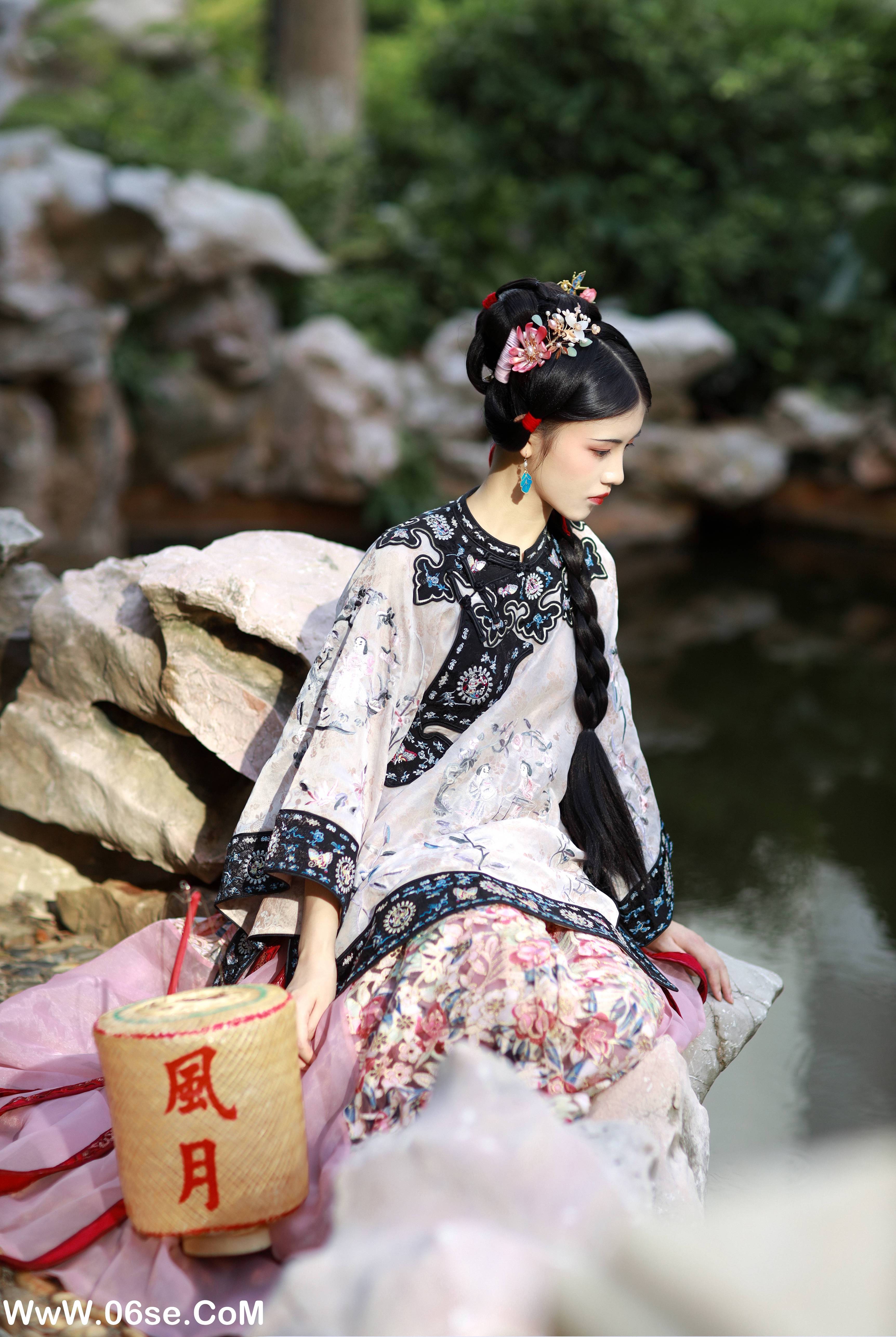 图片[11]-[YITUYU艺图语]2022.10.03 清汉女 _喵喵家的小鱼干_[29+1P／424MB]-六色网