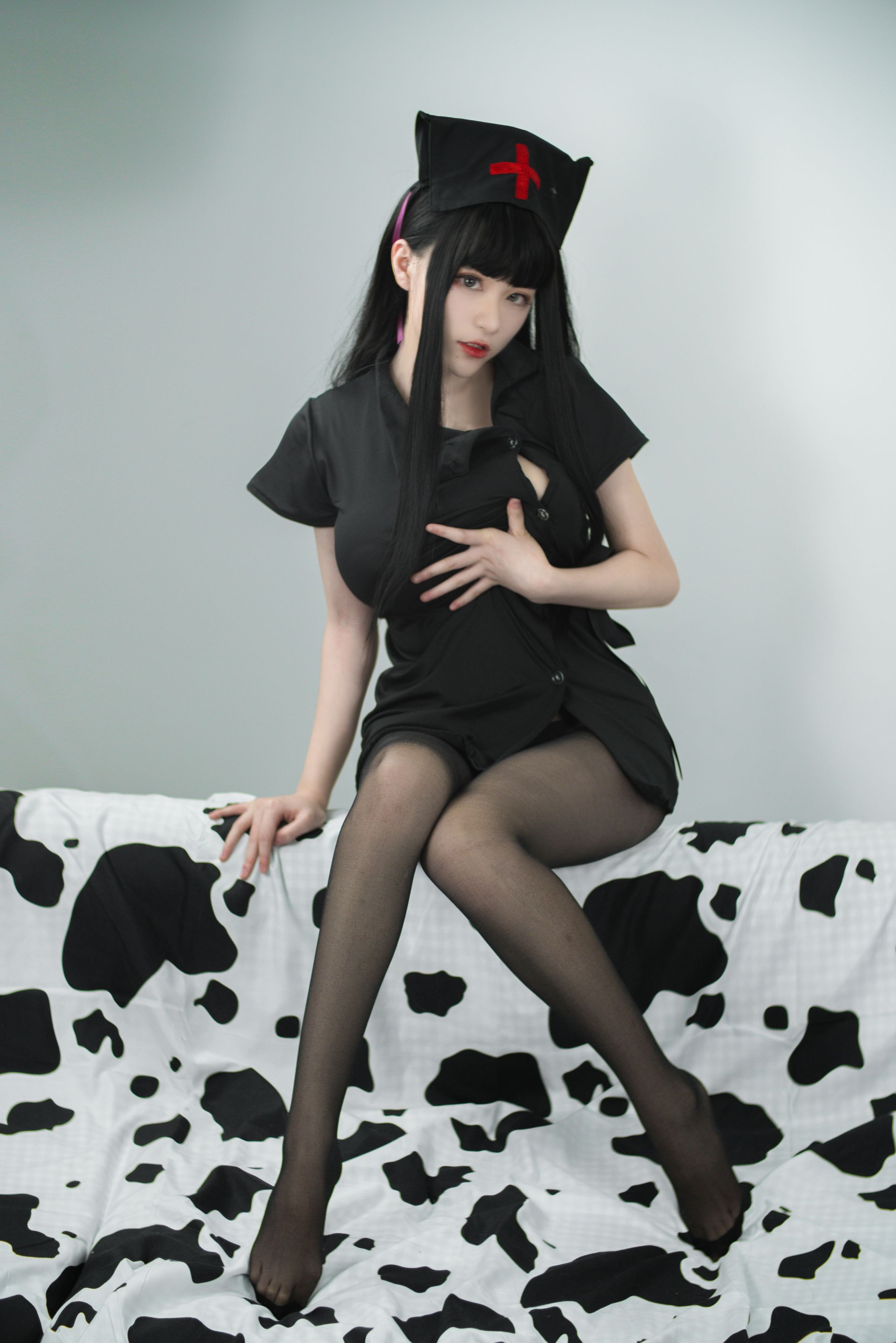 NO.002 黑色护士 [58P-515MB] 1