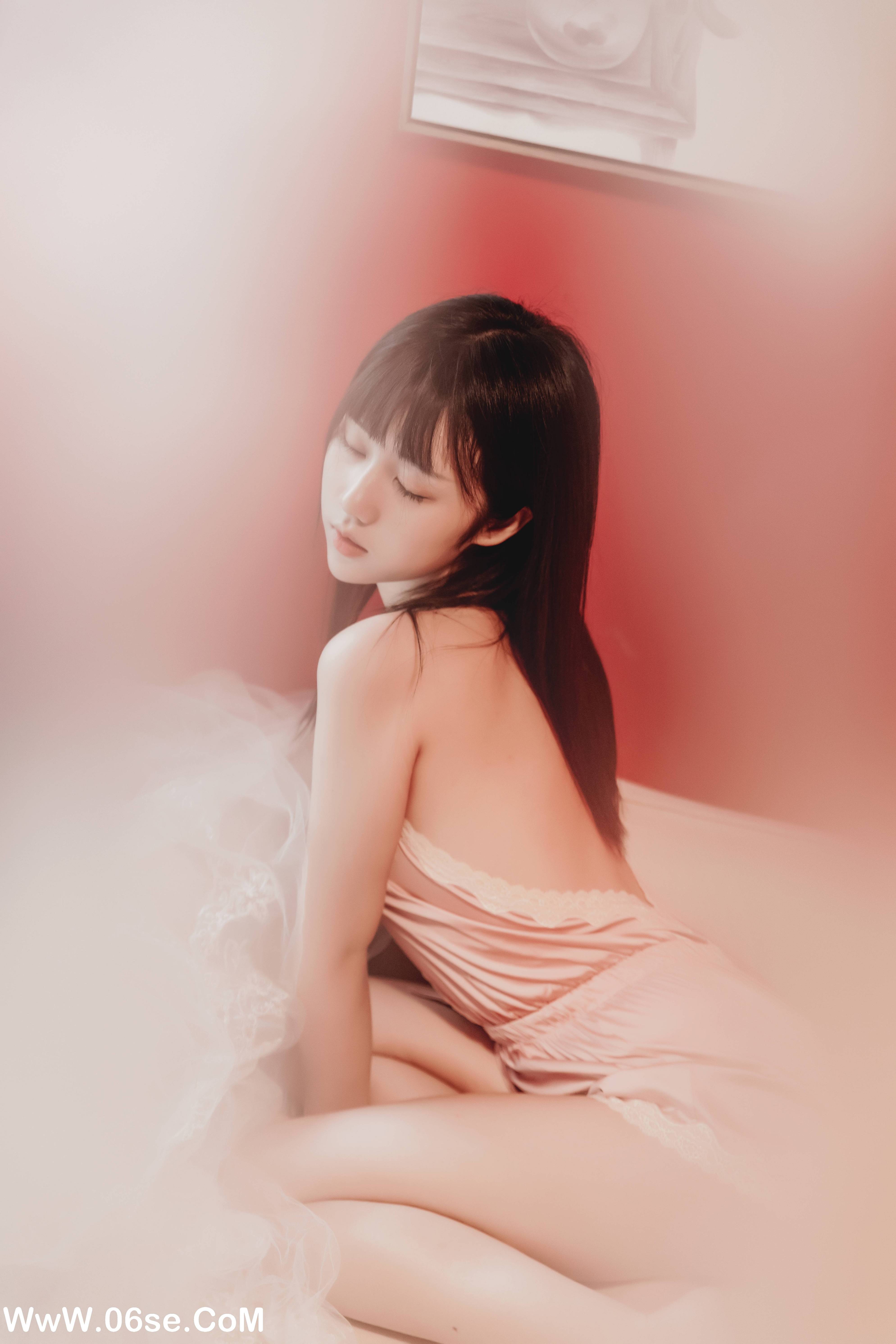 图片[8]-[YITUYU艺图语]2022.08.26 赤色的想念 镜酱_[20+1P／422MB]-六色网