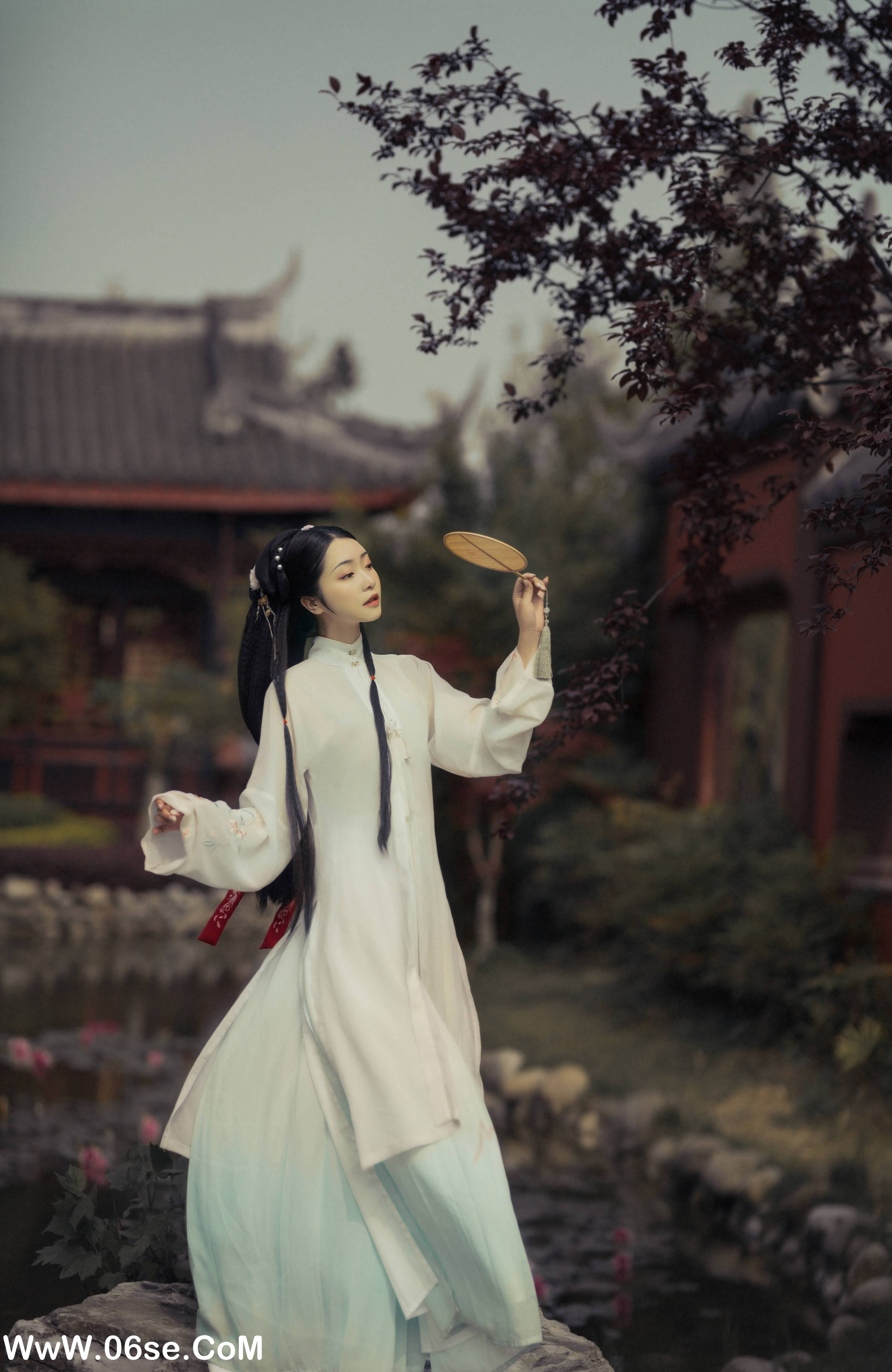 图片[16]-[YITUYU艺图语]2022.08.19 庭院深几许 胡毛毛斯基[20+1P／195MB]-六色网