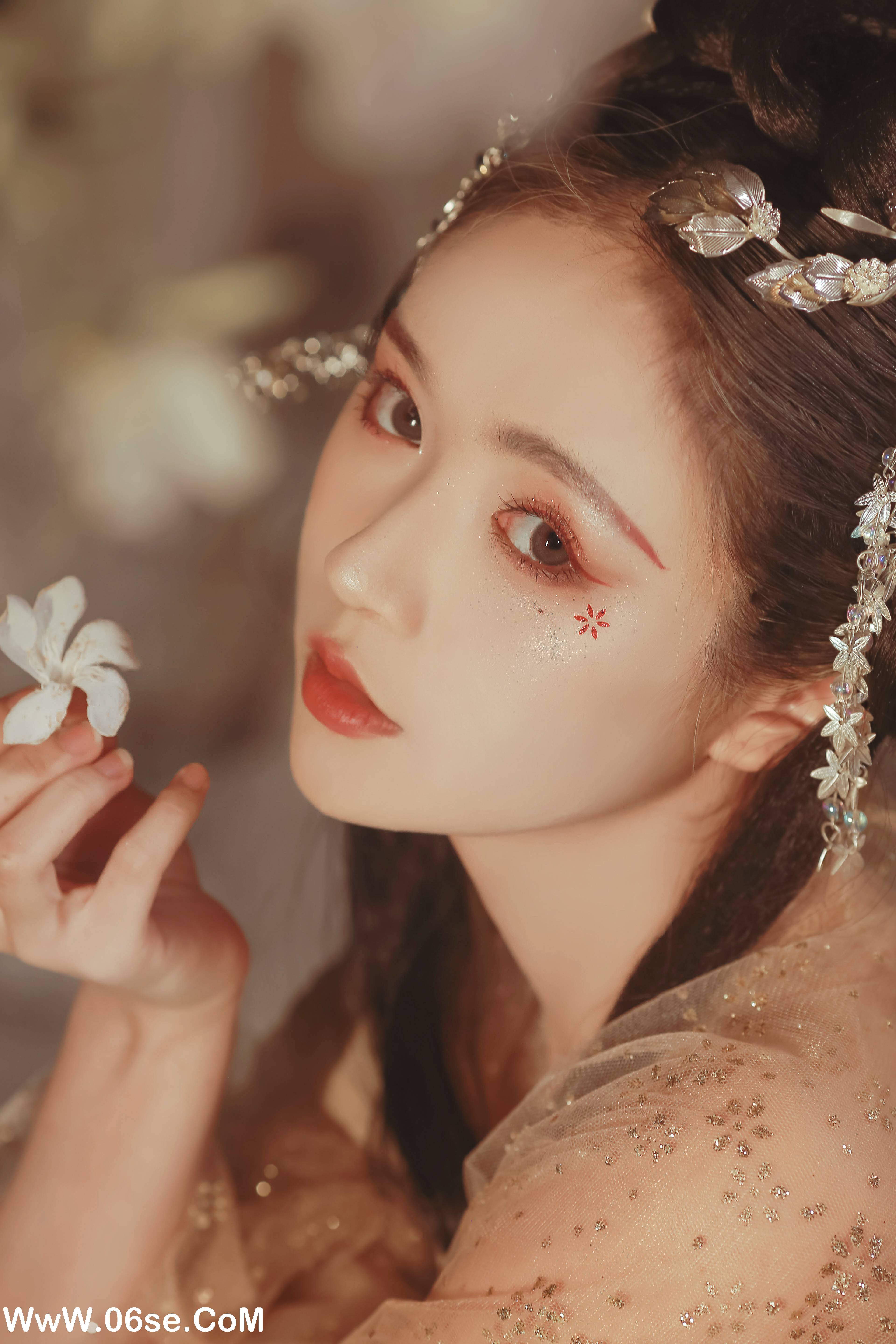 图片[9]-[YITUYU艺图语]2022.11.30 满身花影倩人扶 奶文文[22+1P／109MB]-六色网