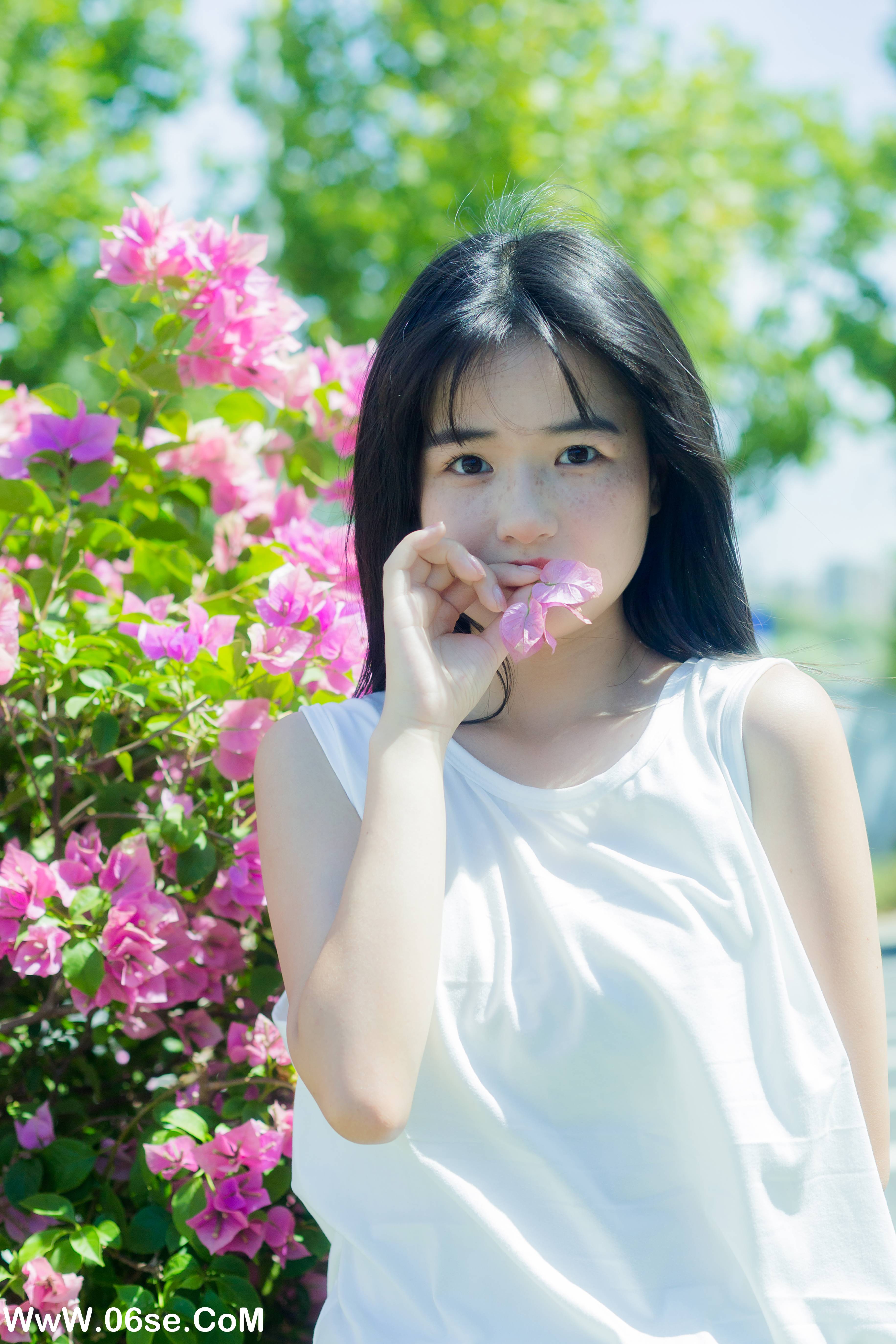 图片[5]-[YITUYU艺图语]2022.09.30 街心三角梅 小怡妹妹cute[33+1P／362MB]-六色网