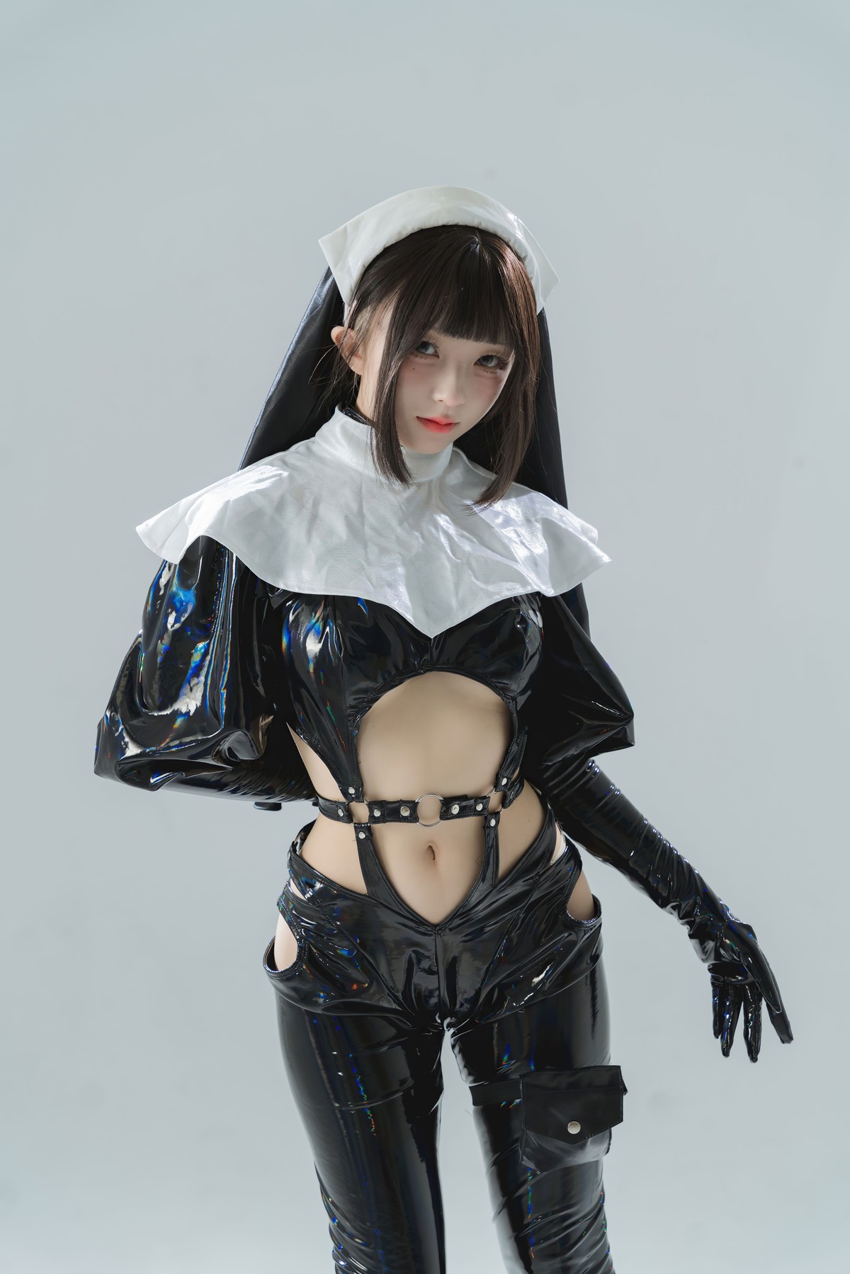 Cosplay 花铃 漆皮修女 26