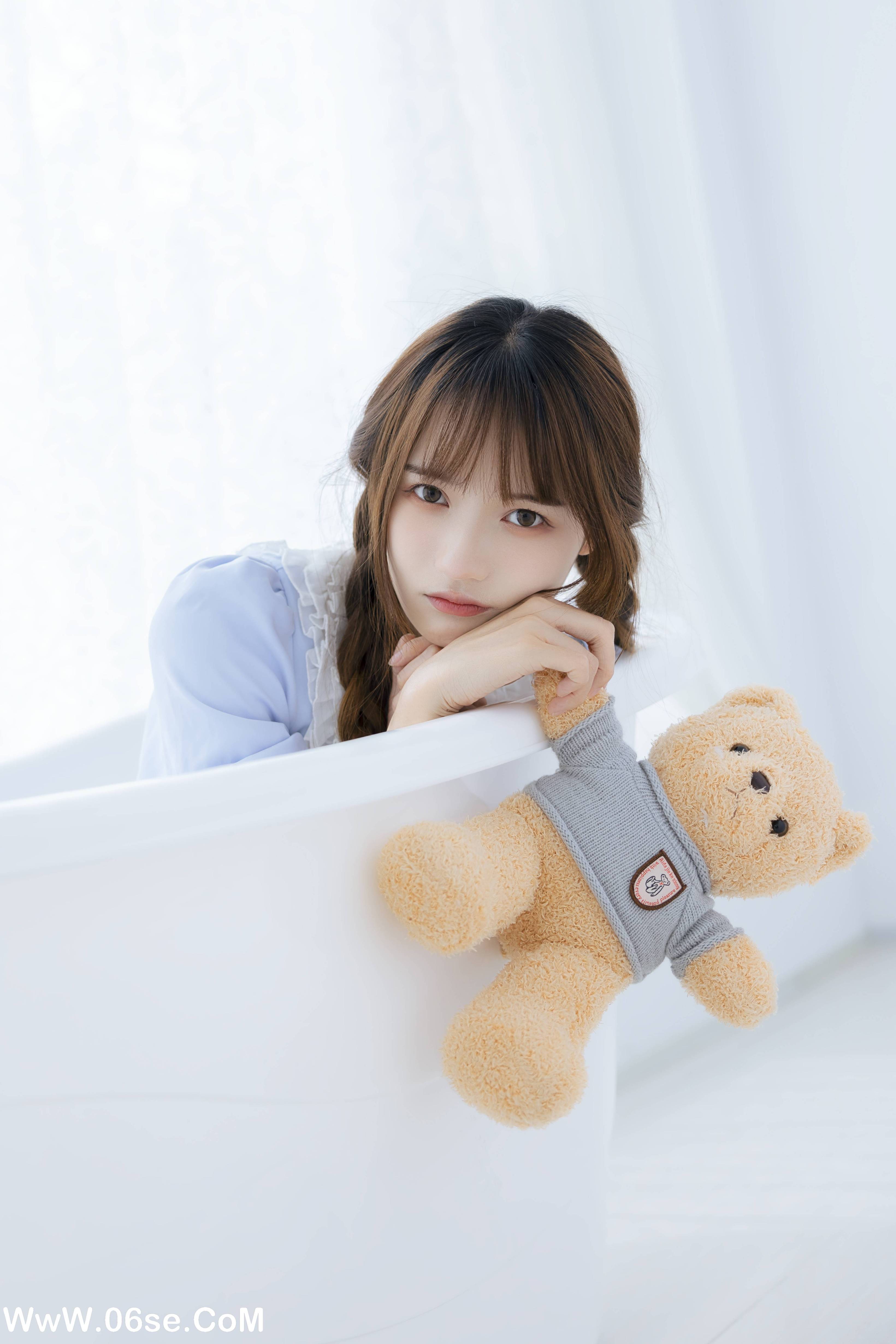 图片[22]-[YITUYU艺图语]2022.08.16 夏日甜美 兔子Zzz不吃胡萝卜[32+1P／227MB]-六色网