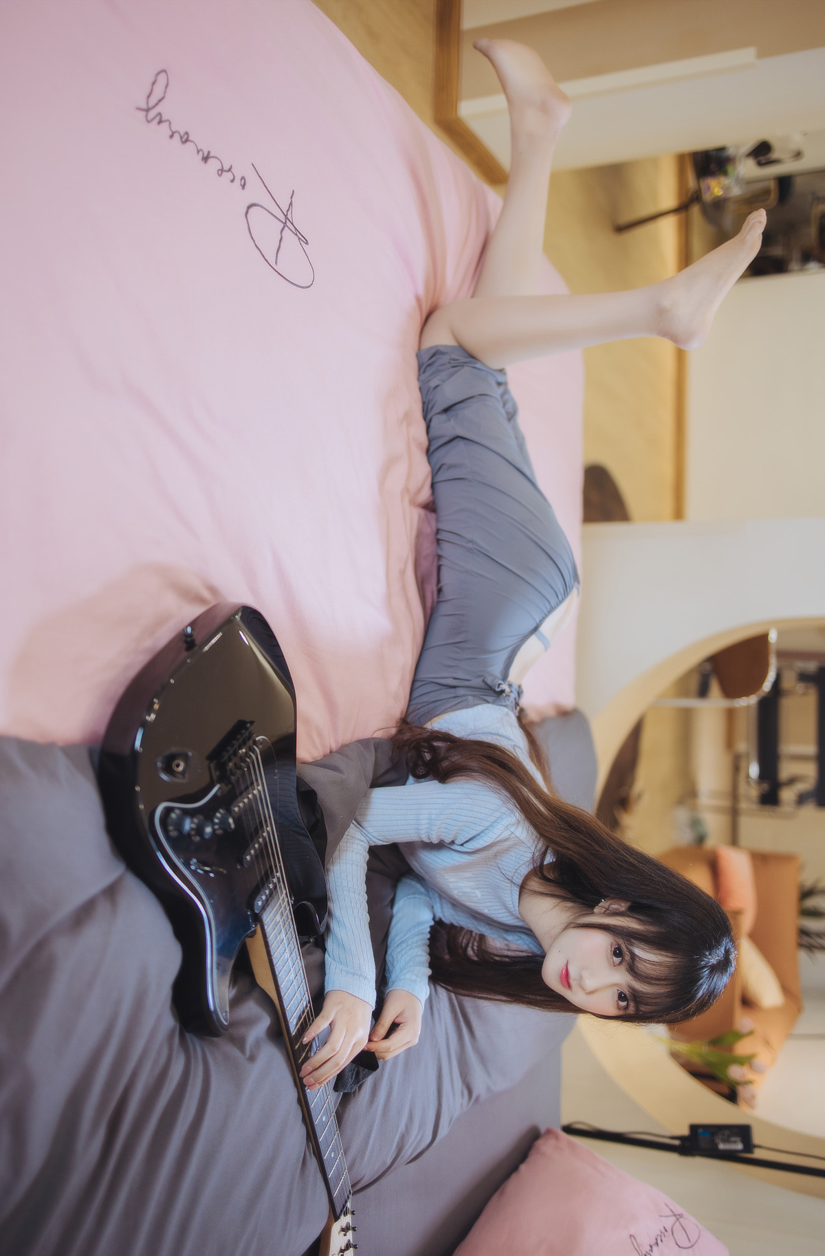 Cosplay 羽生三未 吉他妹妹 26