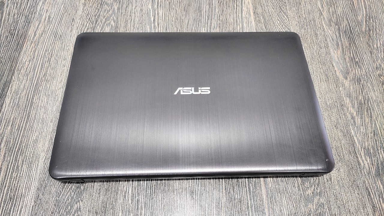 Asus i7 13700h