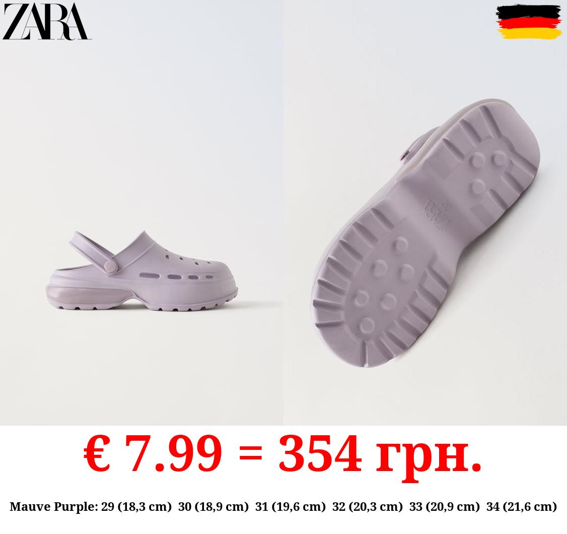 CLOGS WITH AIR CUSHION