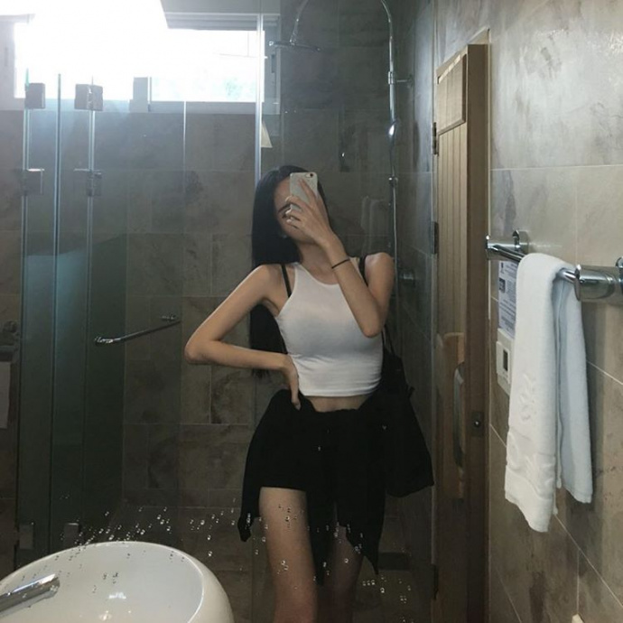 [Image: 11a0e4d69912358a38bb3.jpg]