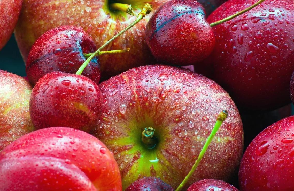 На Кубани ожидают снижения урожая вишни и яблок