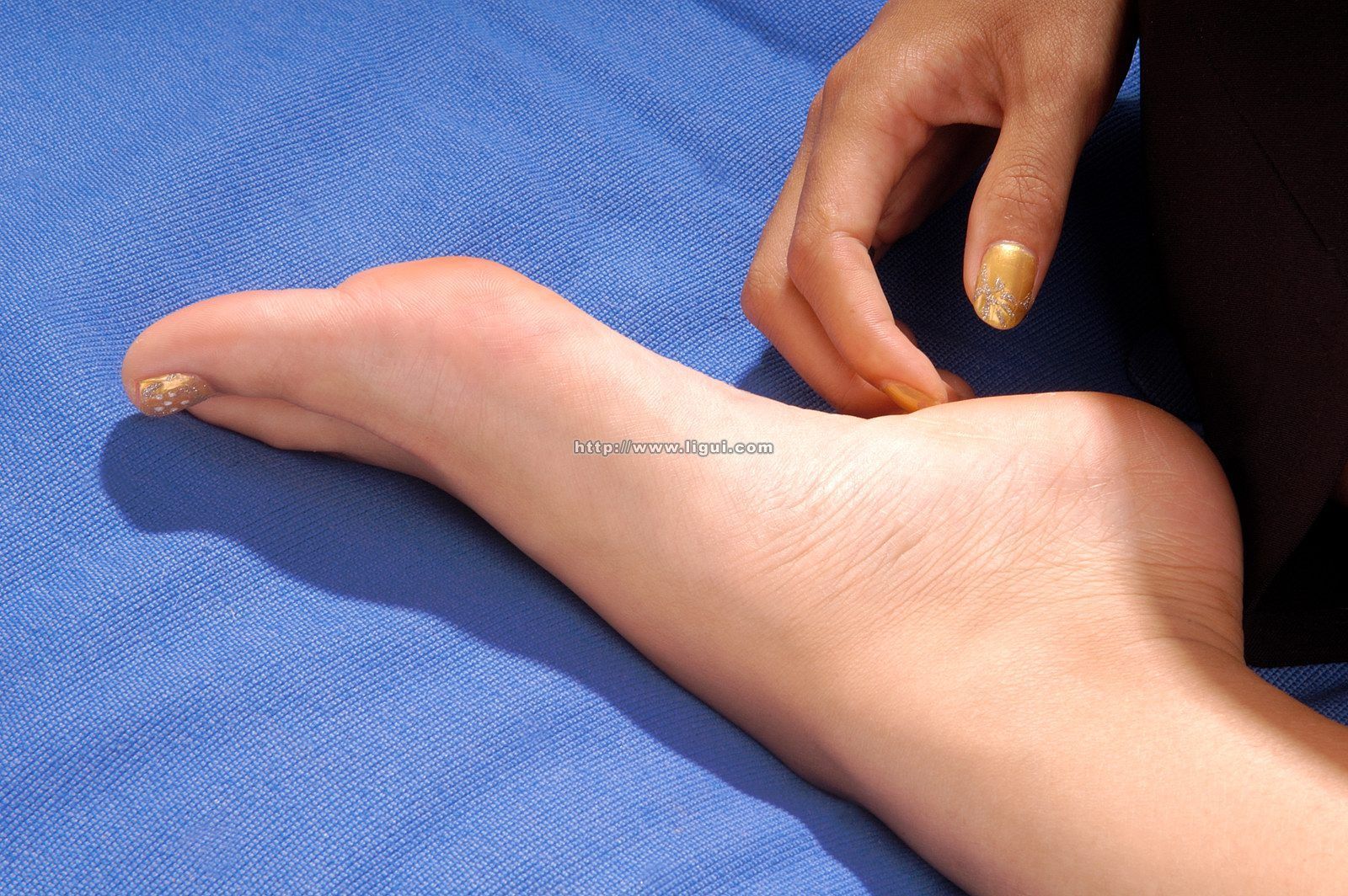 [Image: 11cc743780a3eb09bf698.jpg]