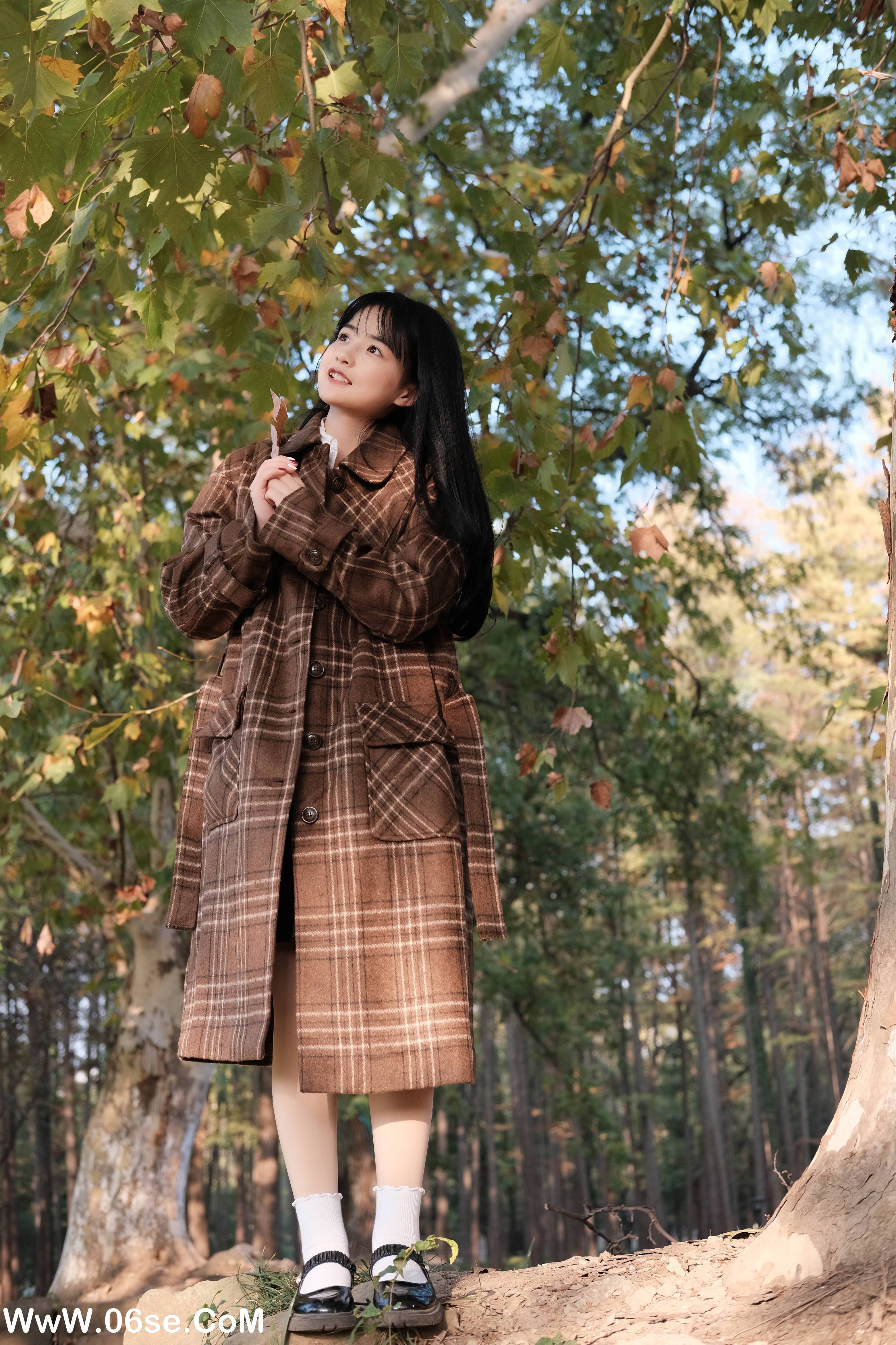 图片[13]-[YITUYU艺图语]2022.12.25 栗子深秋 小怡妹妹cute[28+1P／413MB]-六色网