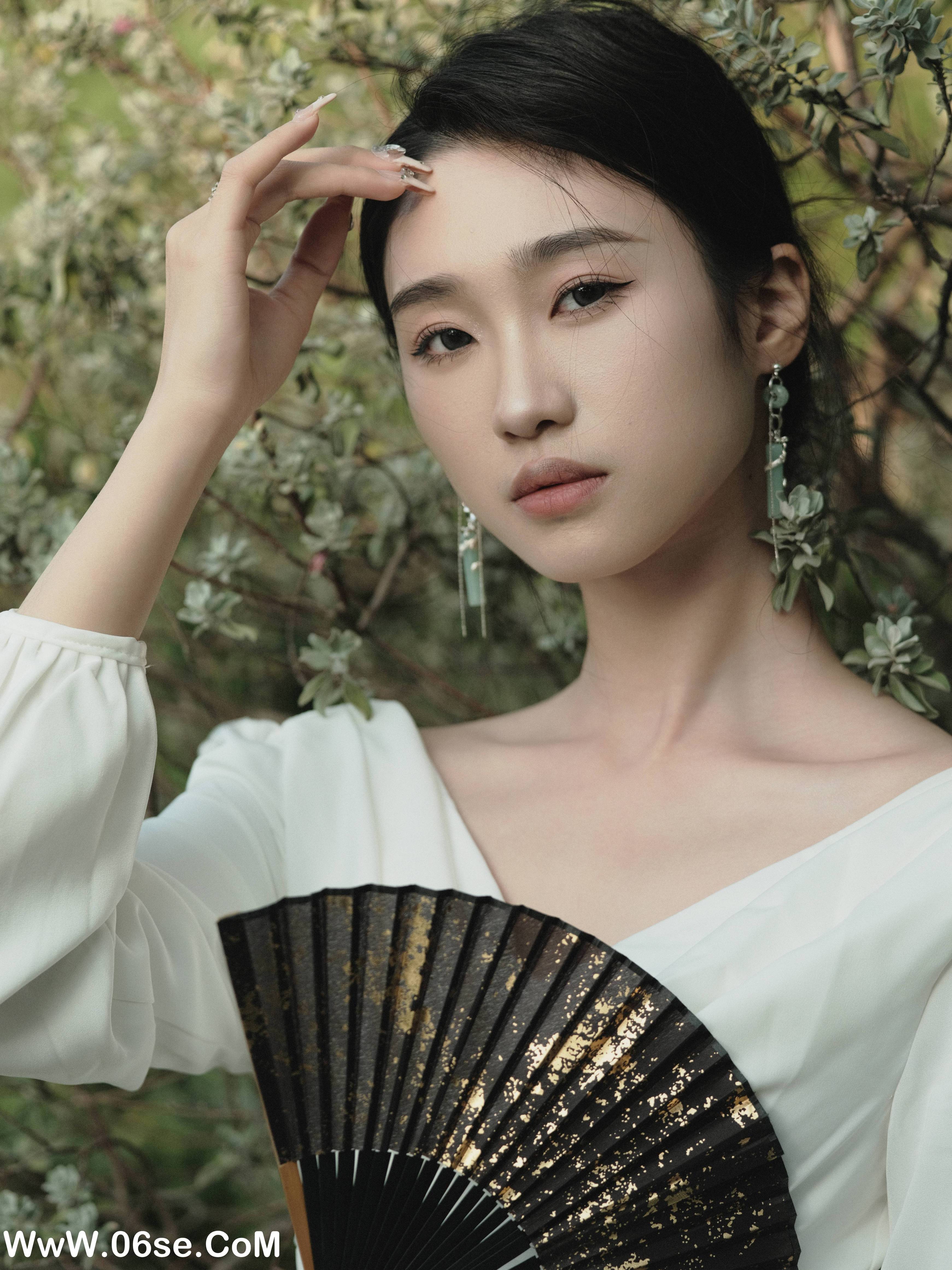 图片[29]-[YITUYU艺图语]2022.12.19 落叶飞花 likeu[46+1P／663MB]-六色网