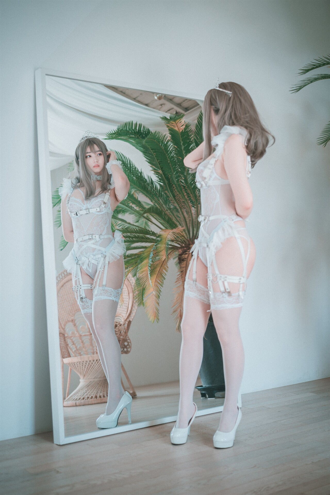Bambi 밤비, [DJAWA] Reine de Blanc A-Side 38