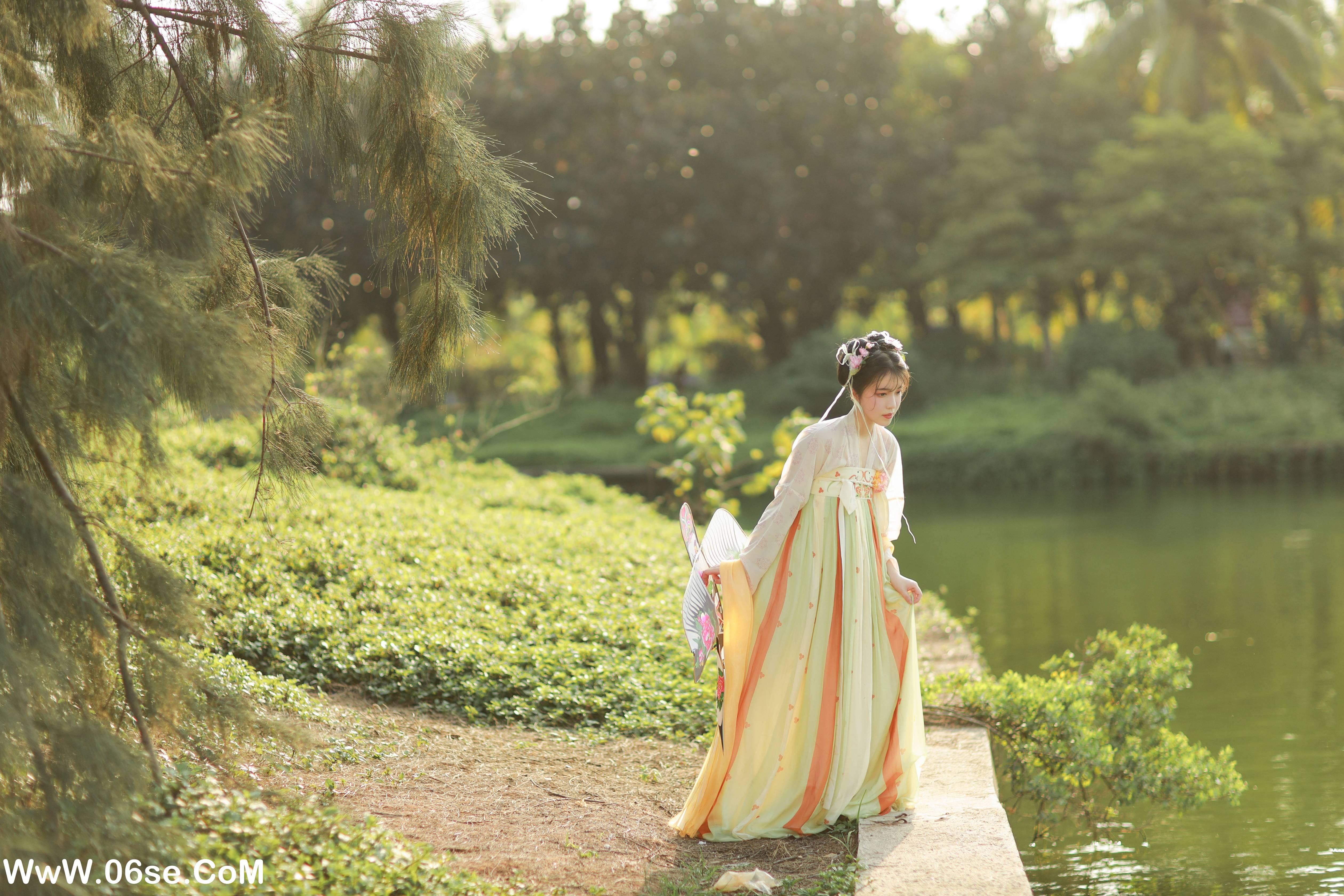 图片[13]-[YITUYU艺图语]2022.06.11 夏日少女 我超白_[27P-334.45MB]-六色网