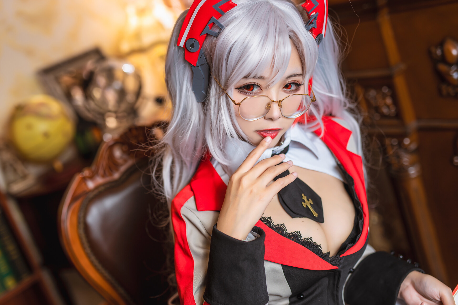 [Momoko葵葵] Prinz Eugen 欧根亲王 Teacher Ver. 4