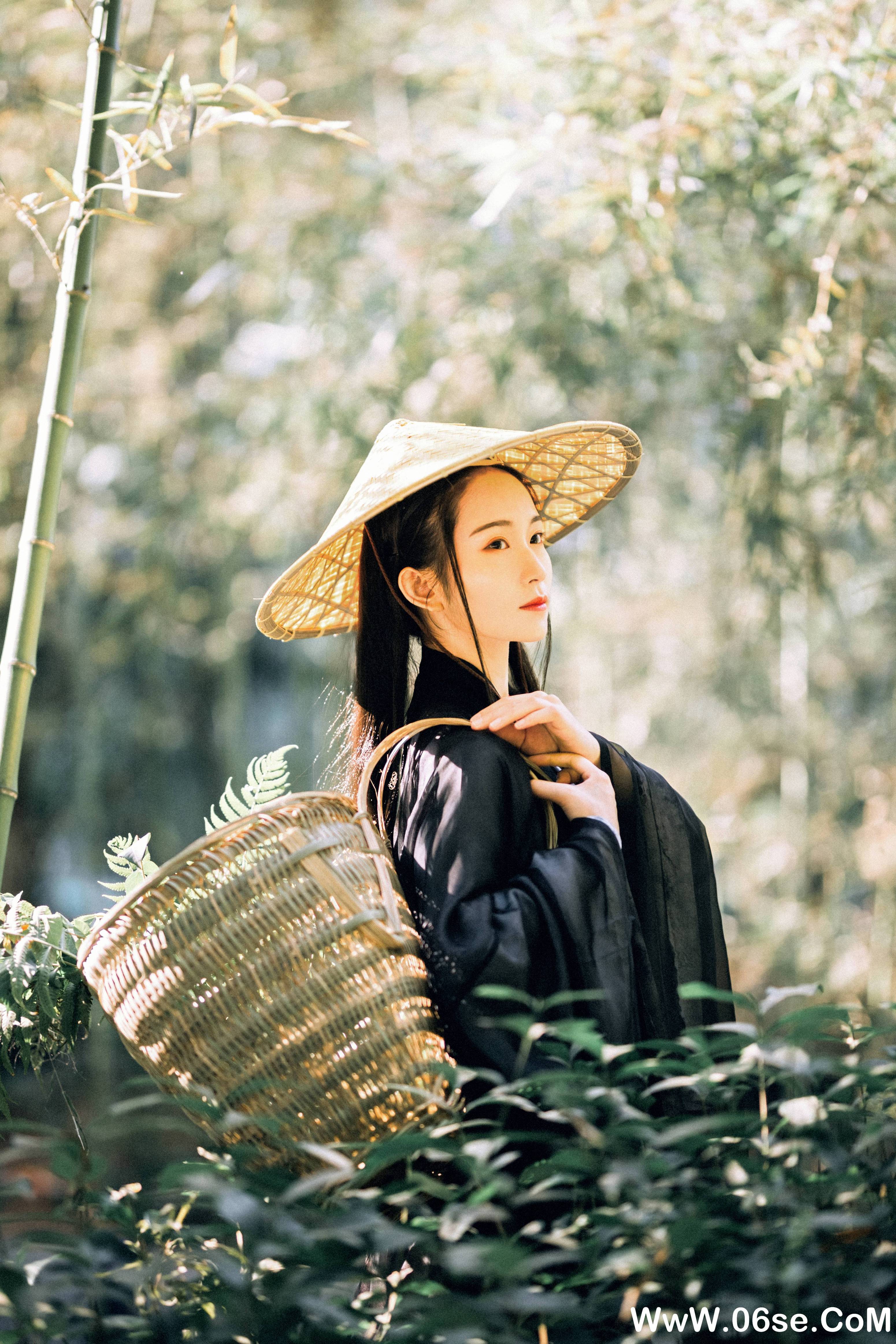 图片[28]-[YITUYU艺图语]2021.12.15 采药 七屿[29+1P／465MB]-六色网