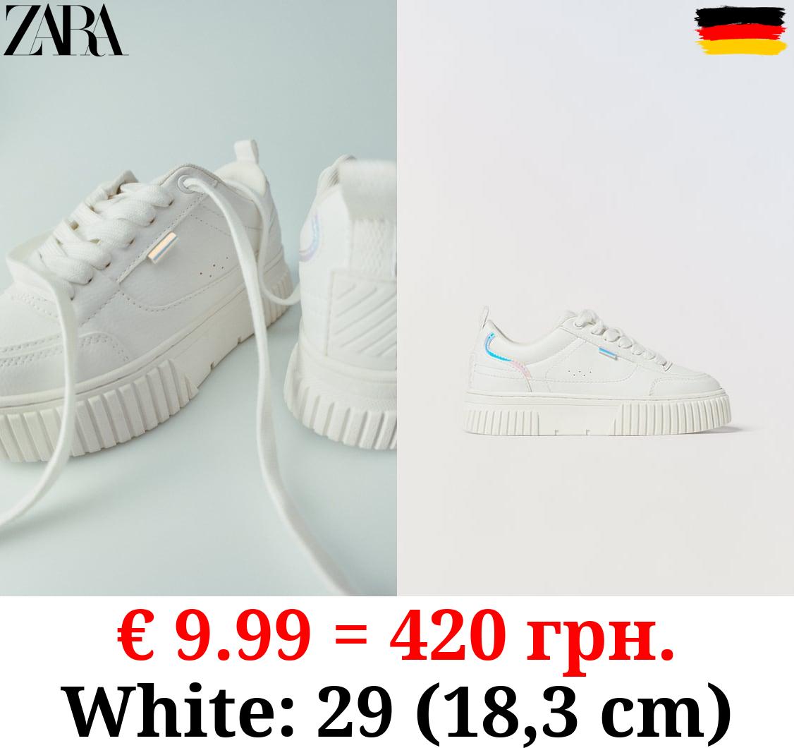 CHUNKY SOLE SNEAKERS