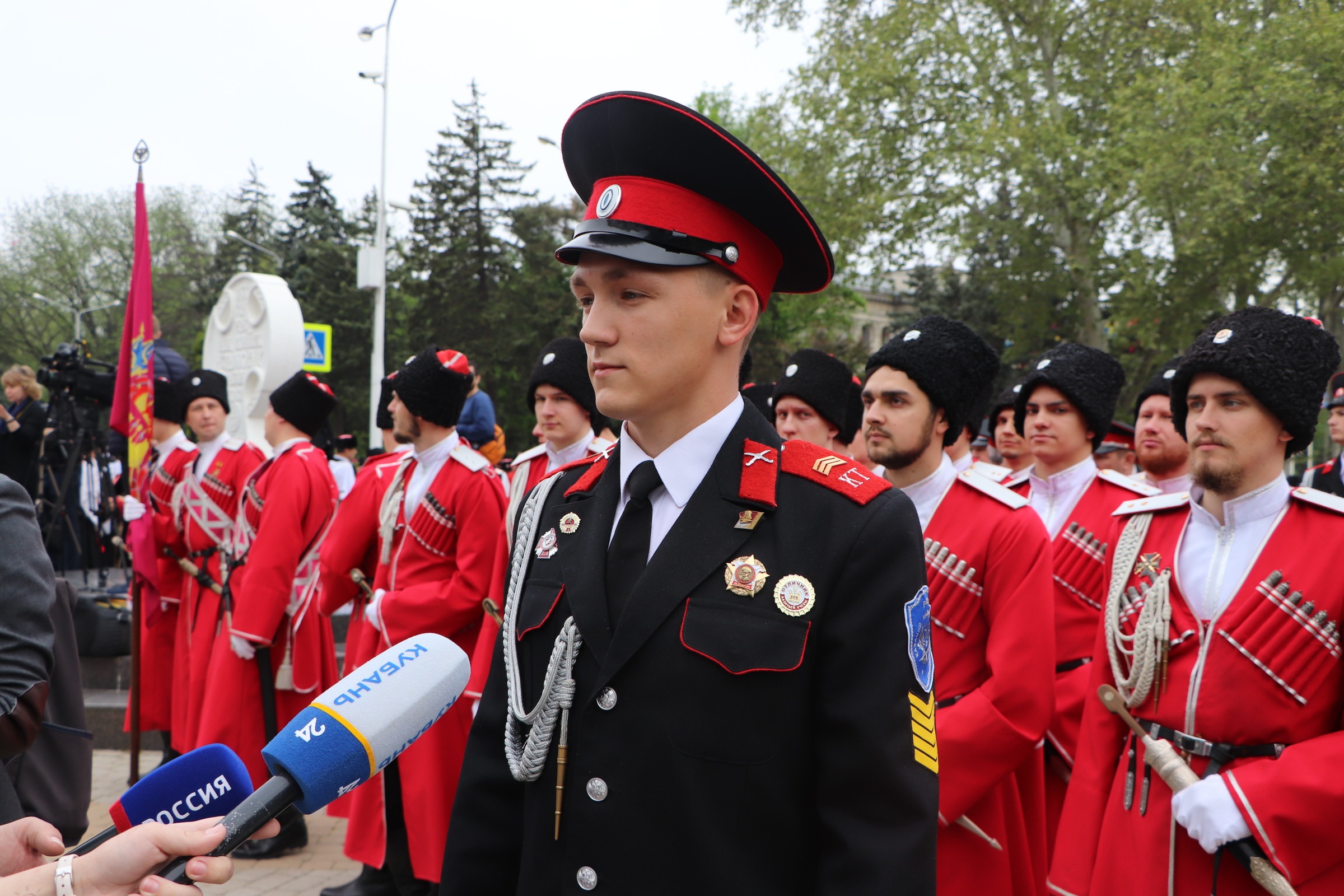 им гордился показательный полк