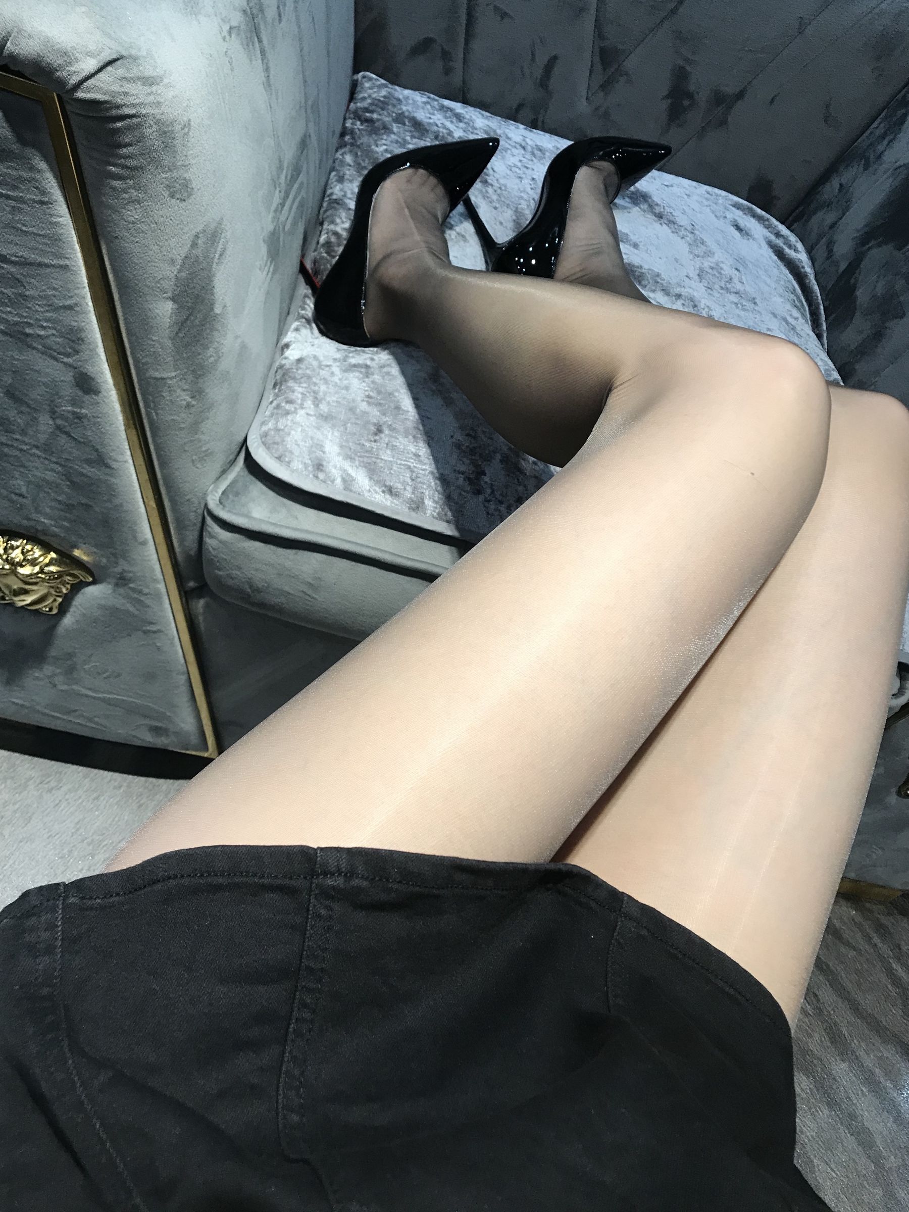[福利COS]_丝足博主麋鹿_Monroe_2020.06.02_灰亮丝-写真图集共6P 6