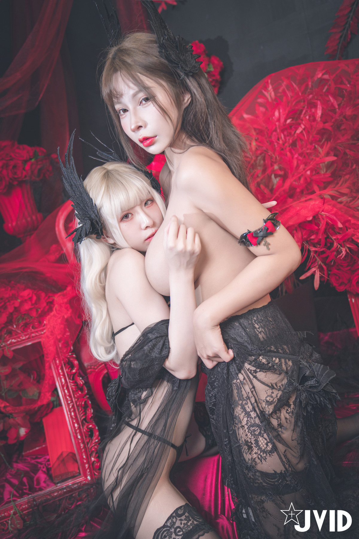 JVID精品 黎菲兒&艾妃 巨乳墮落天使艾妃＆菲兒萬聖之夜極致揉乳致命挑逗!! Set.02 79
