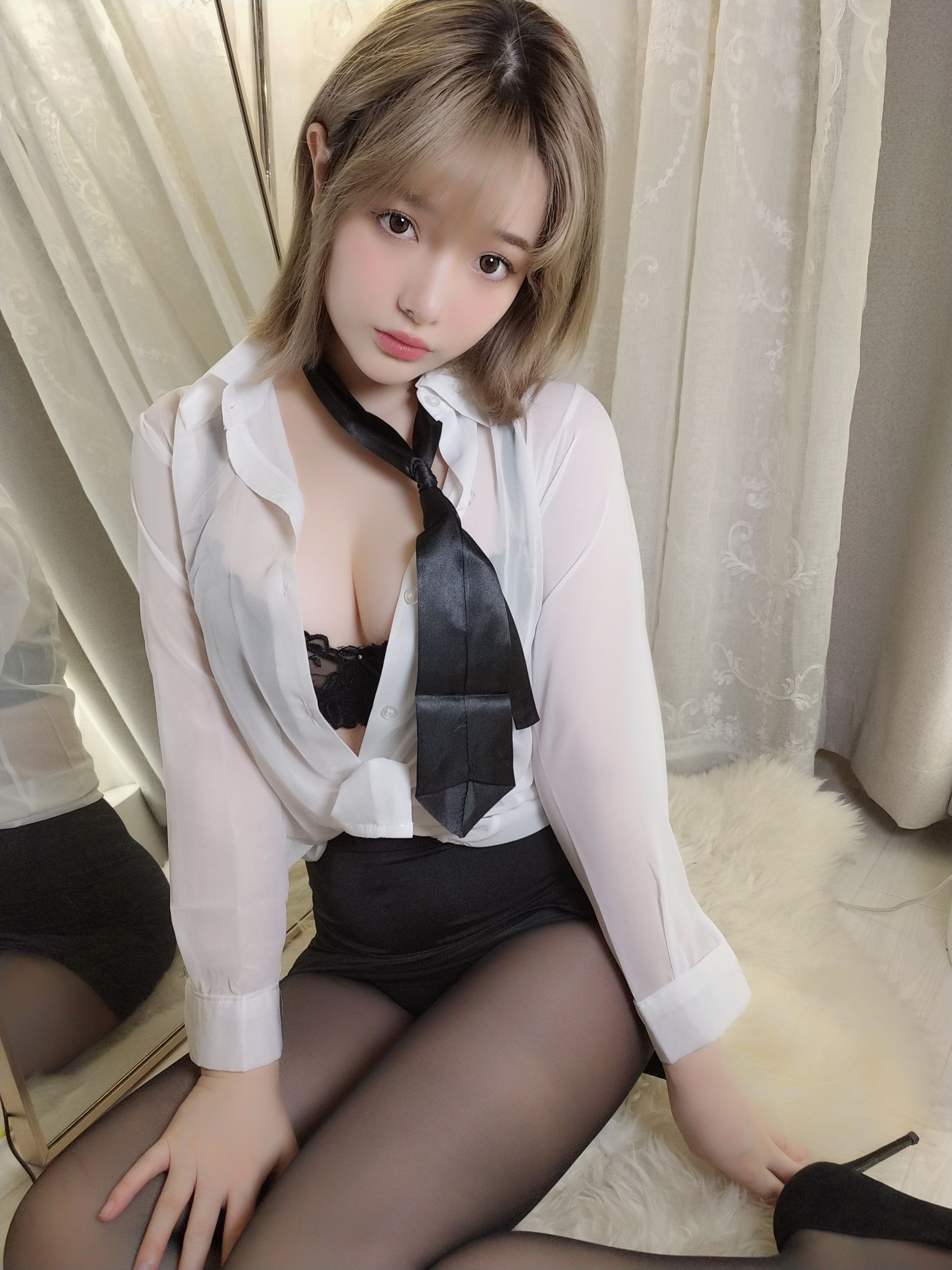 雯妹不讲道理 - 520特辑豪华版 白衬衫(30P2V187MB) 27