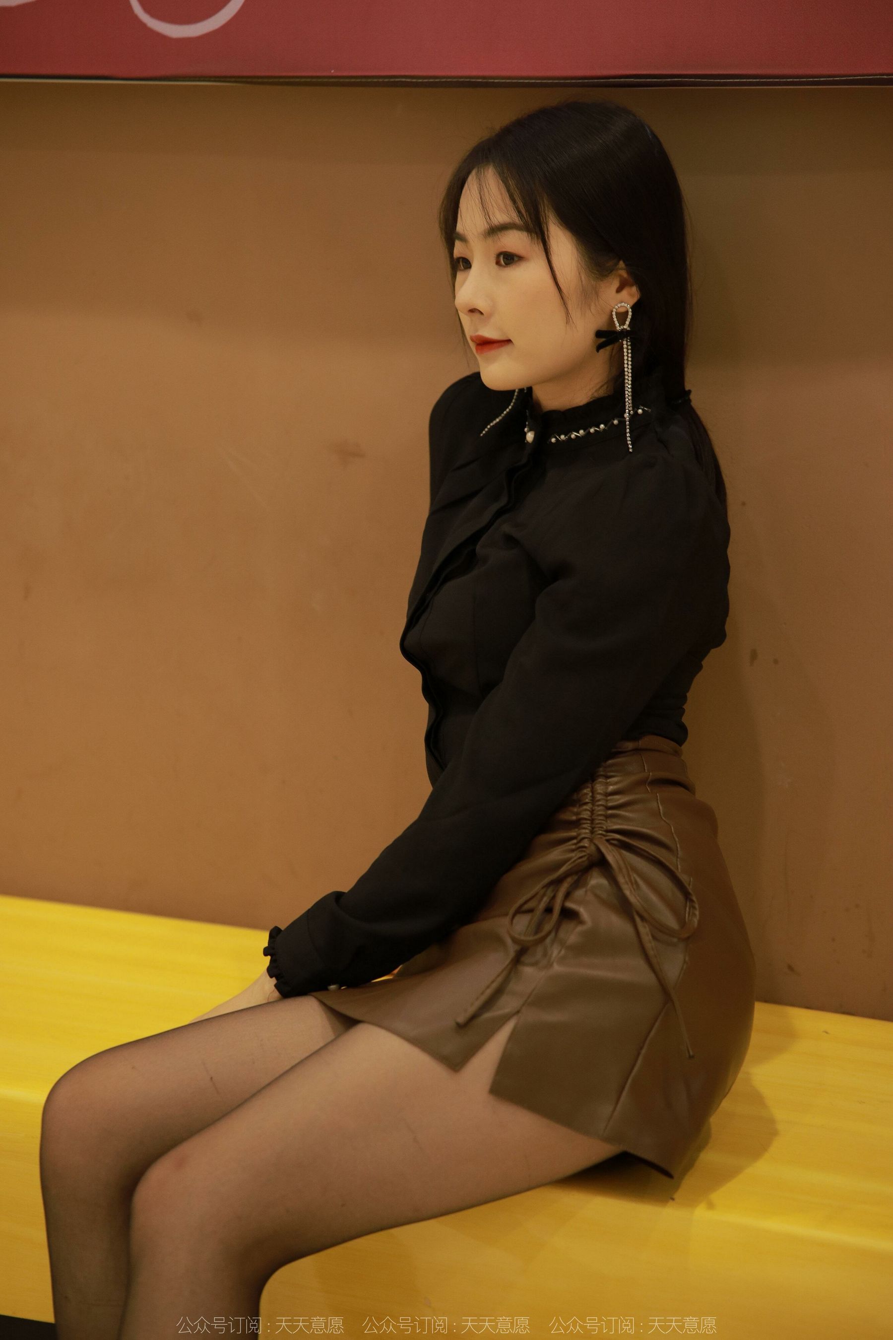 [异思趣向IESS]_模特：小金_《黑丝逛街》-写真图集共83P 6