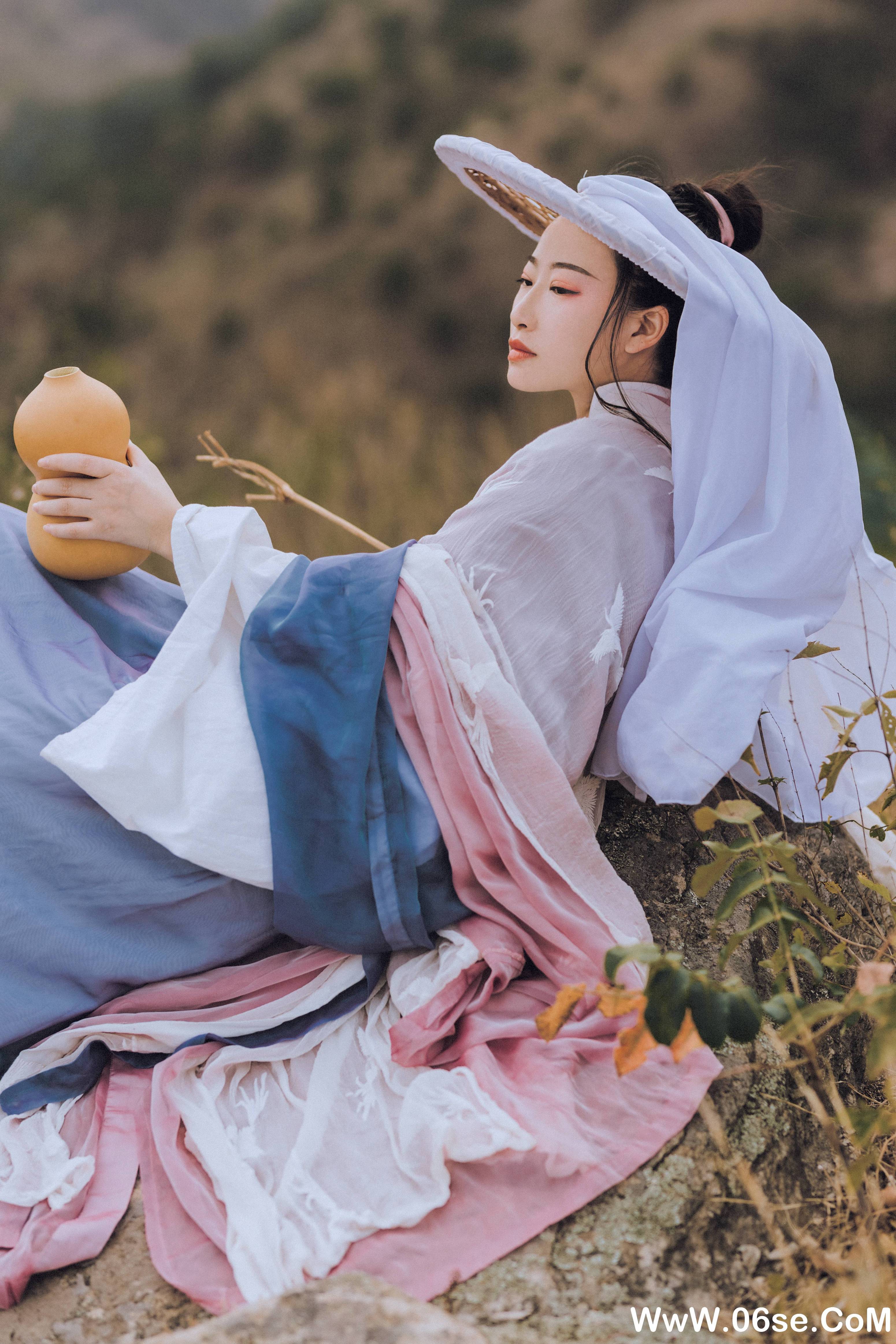 图片[4]-[YITUYU艺图语]2021.09.02 苍山无我 耳朵[25+1P／461MB]-六色网