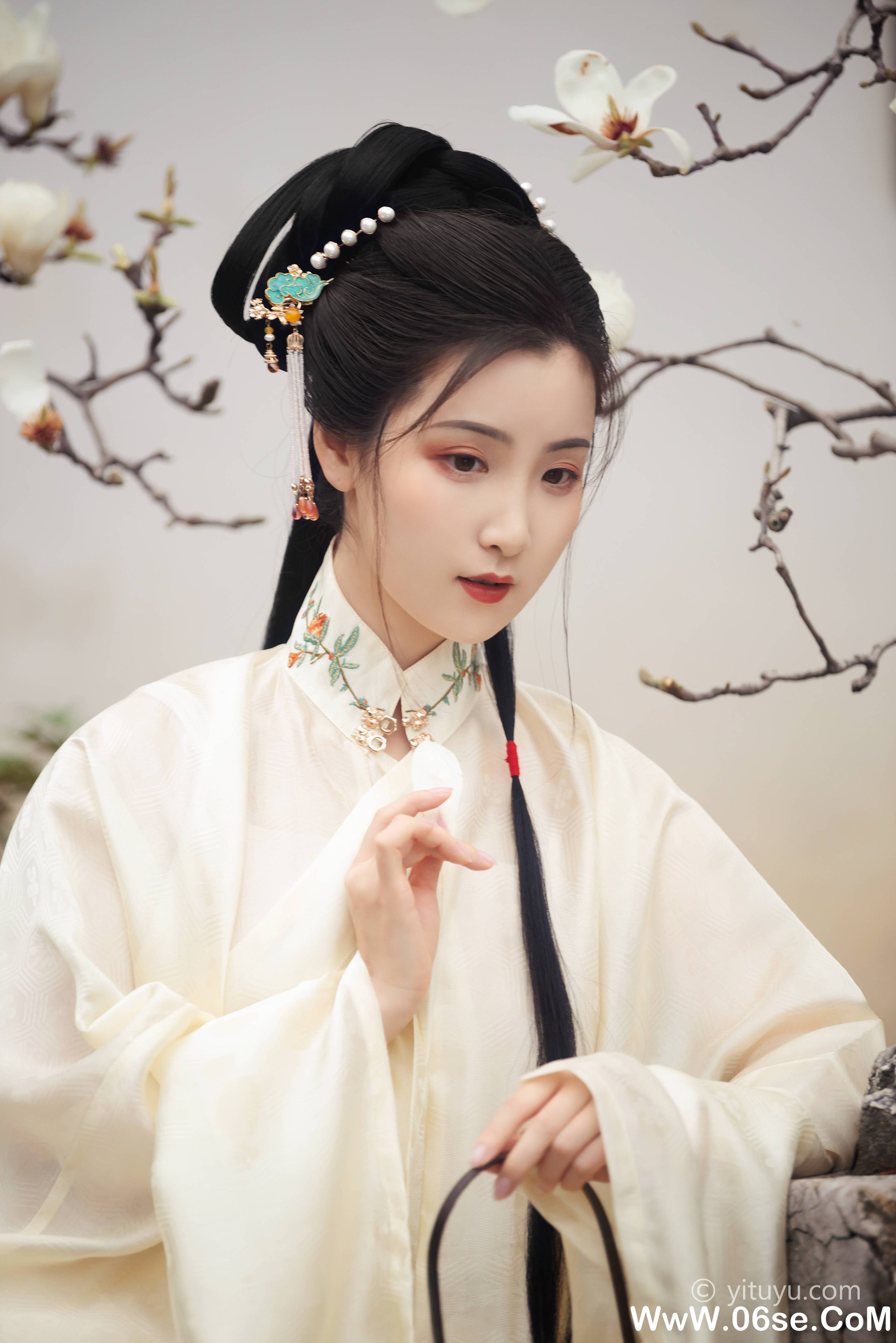 图片[8]-[YITUYU艺图语]2021.05.10 玉兰 金儿[22P／445MB]-六色网